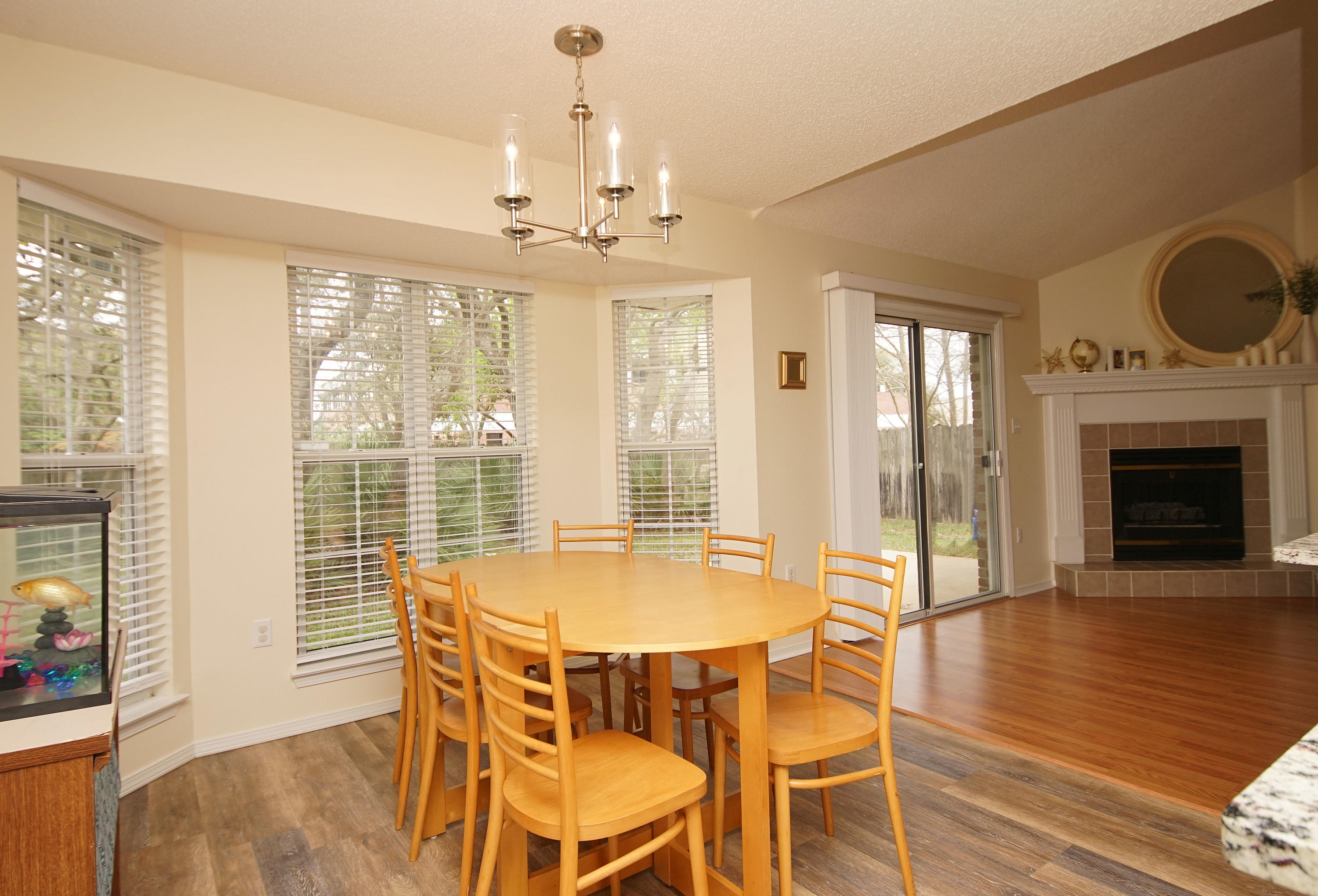 PARKWOOD SQUARE PH 2 - Residential