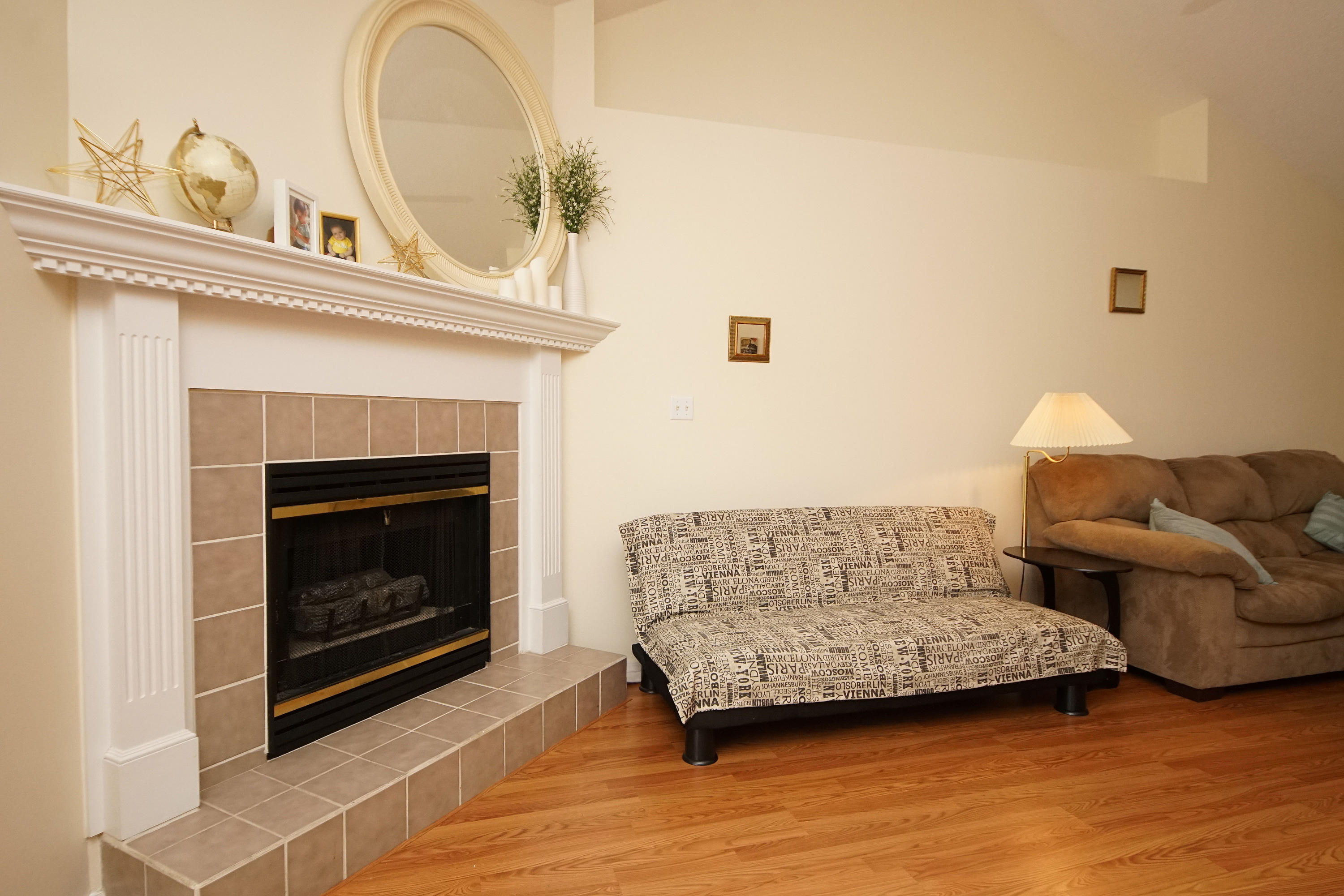 PARKWOOD SQUARE PH 2 - Residential