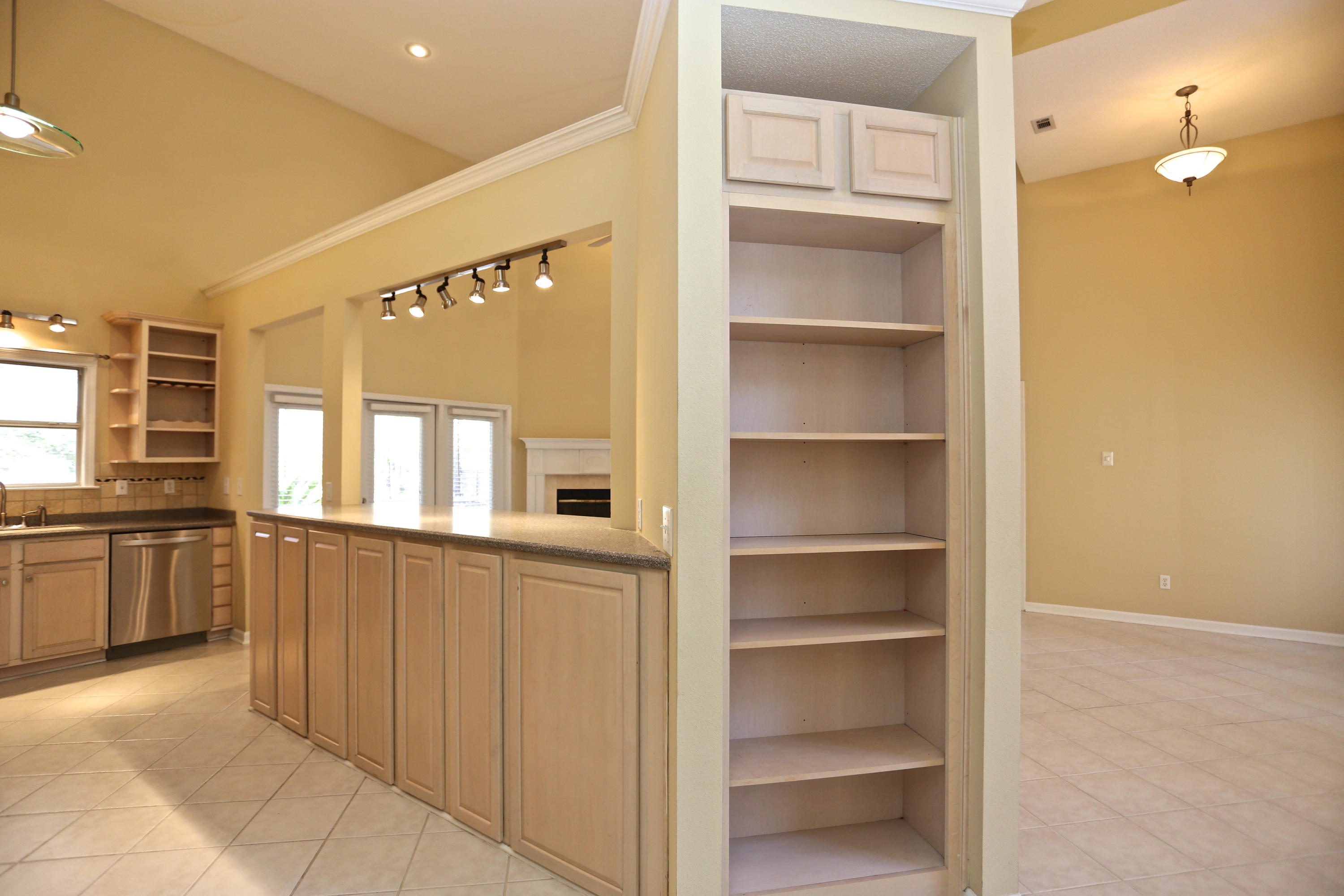 WOODLAND BAYOU ESTATES - Residential