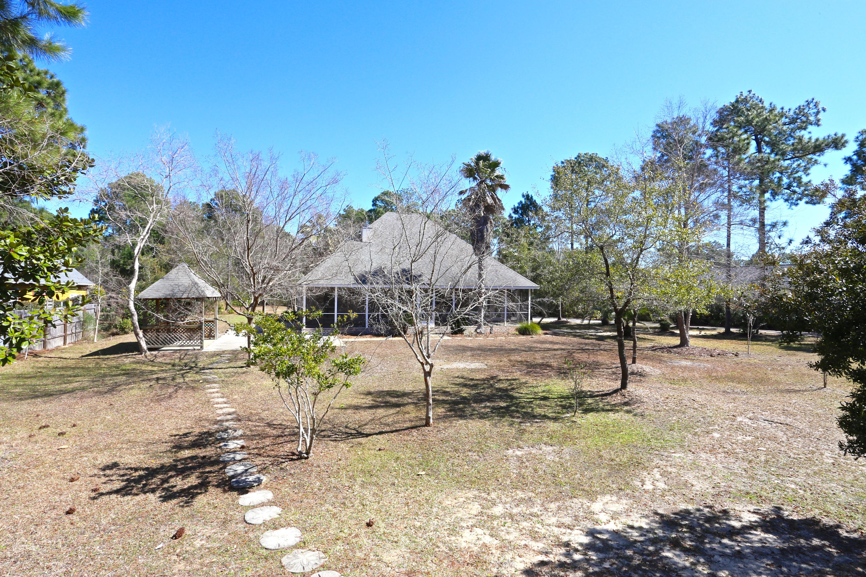 WOODLAND BAYOU ESTATES - Residential