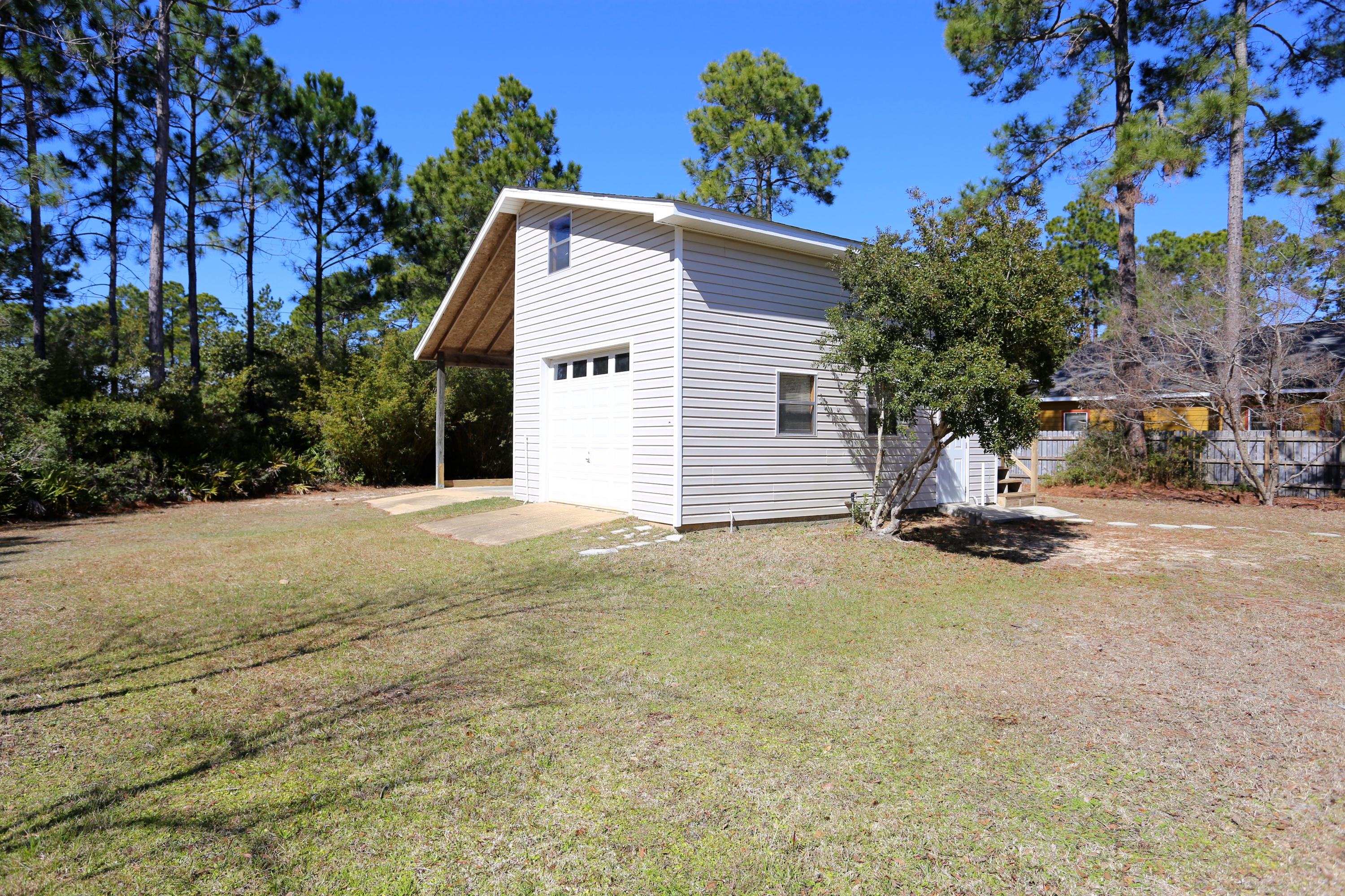 WOODLAND BAYOU ESTATES - Residential