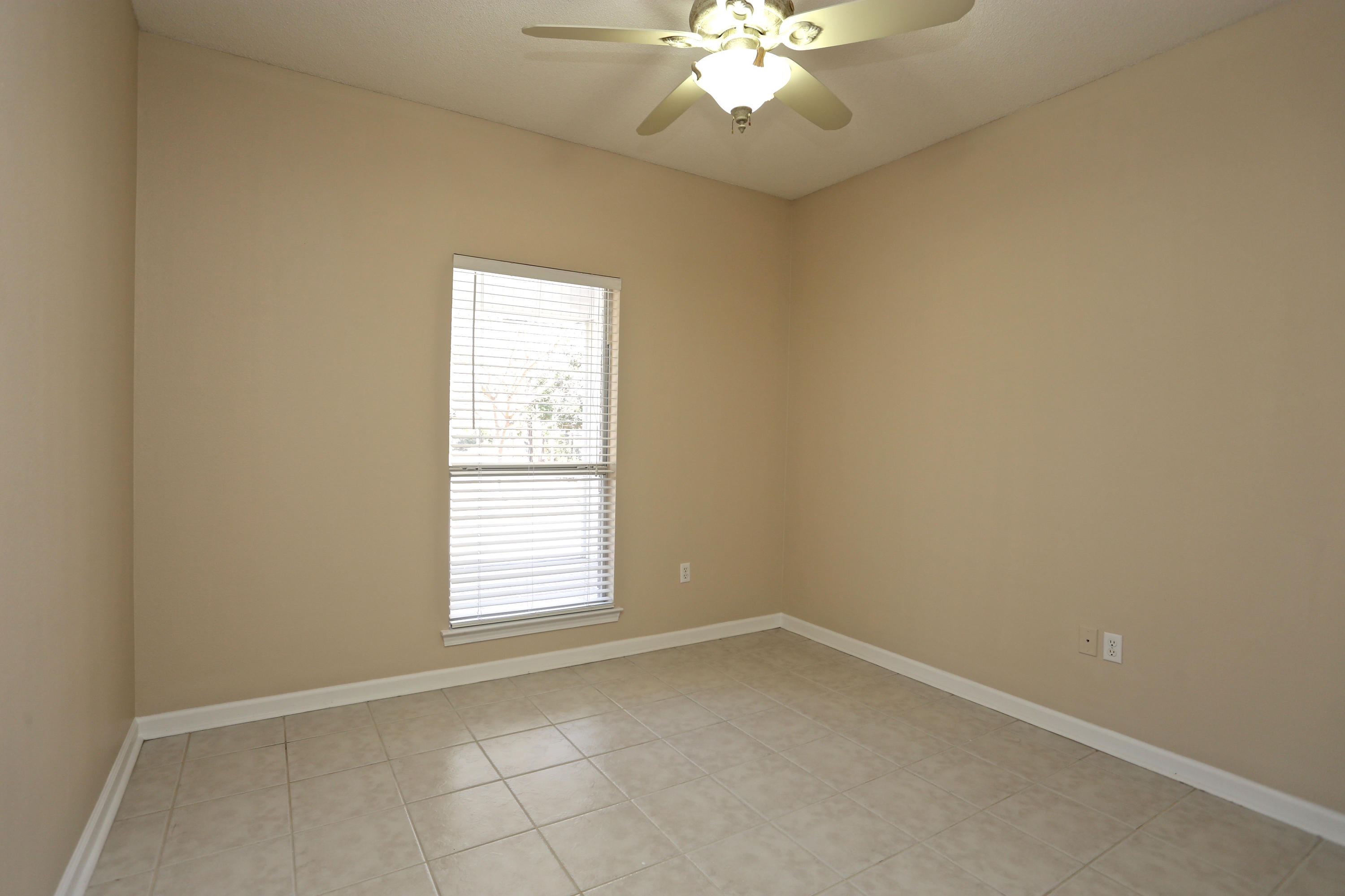 WOODLAND BAYOU ESTATES - Residential