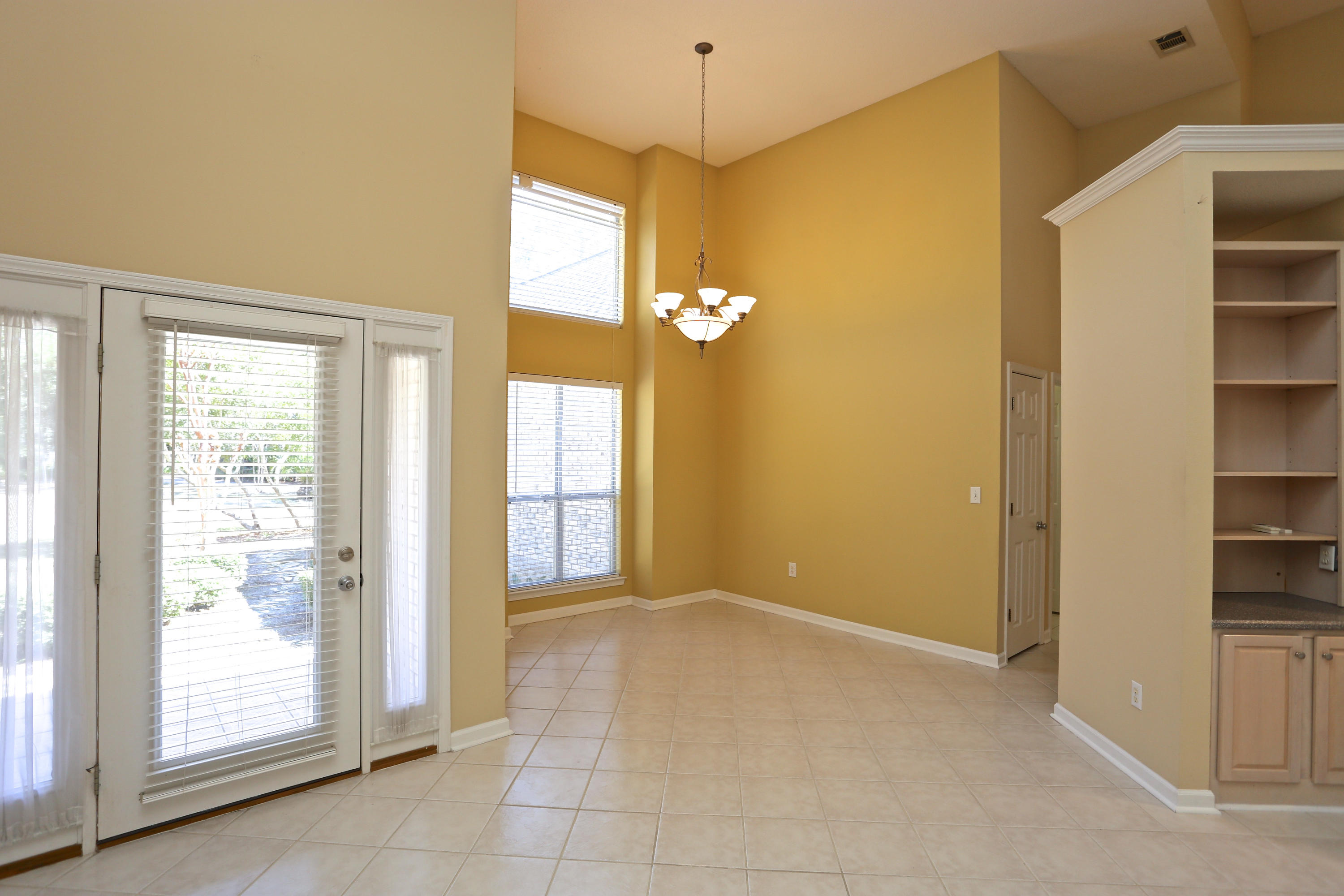 WOODLAND BAYOU ESTATES - Residential