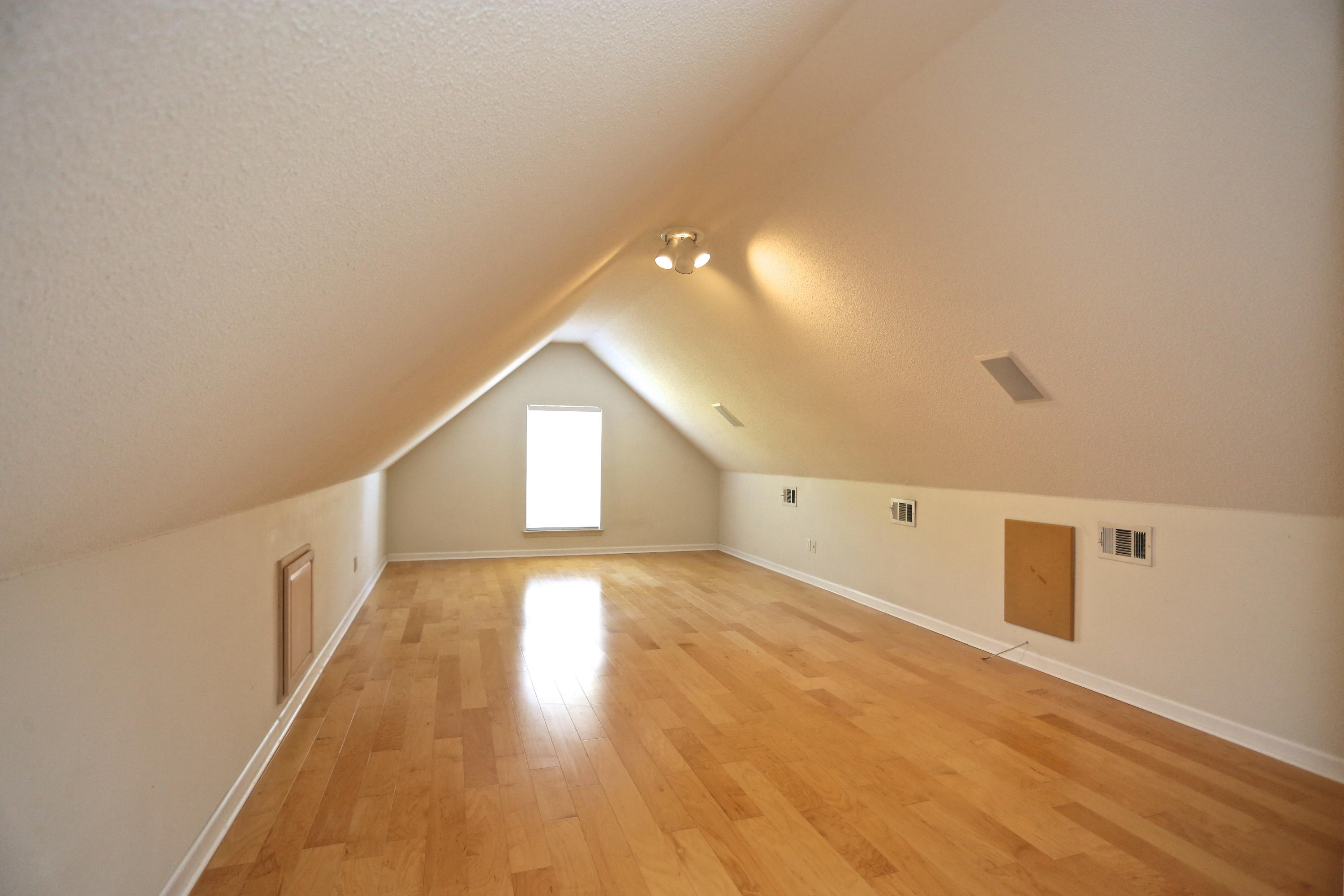 WOODLAND BAYOU ESTATES - Residential