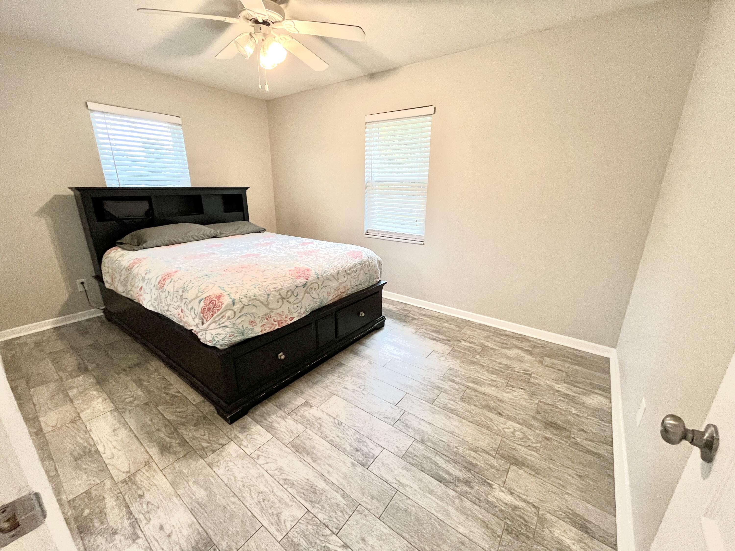 COUNTRY CLUB ESTATES 1ST ADDN - Residential