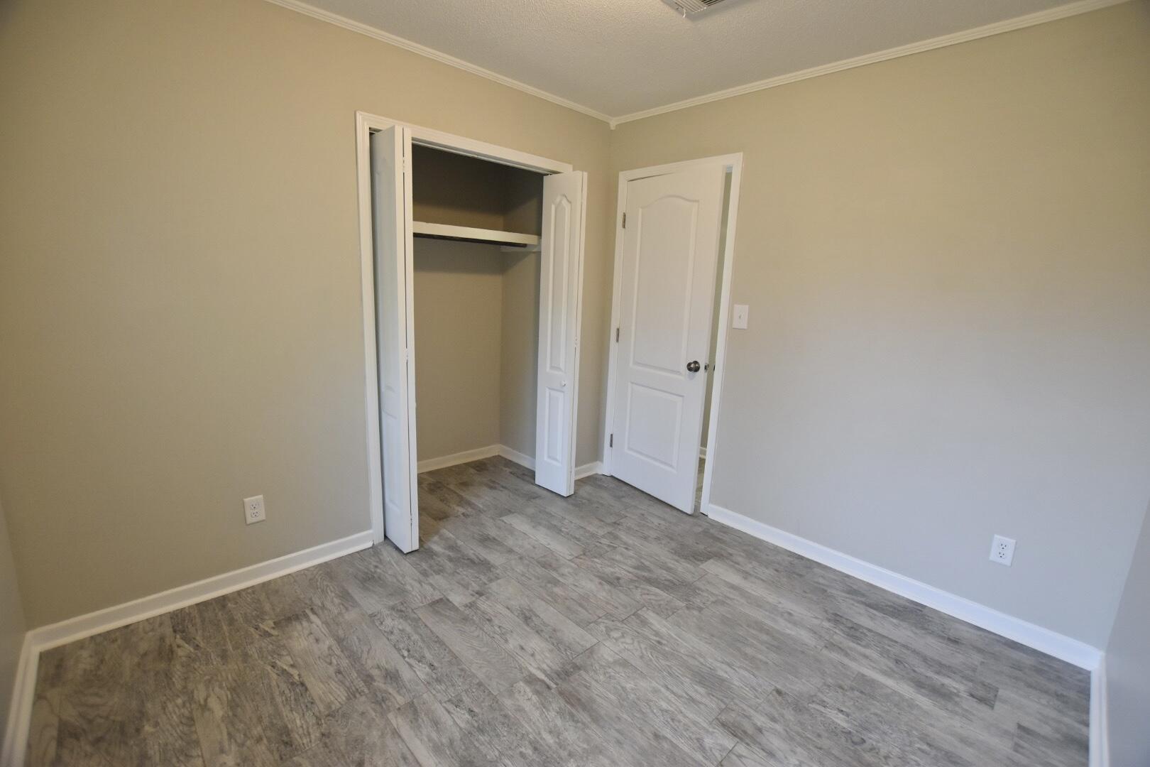 COUNTRY CLUB ESTATES 1ST ADDN - Residential