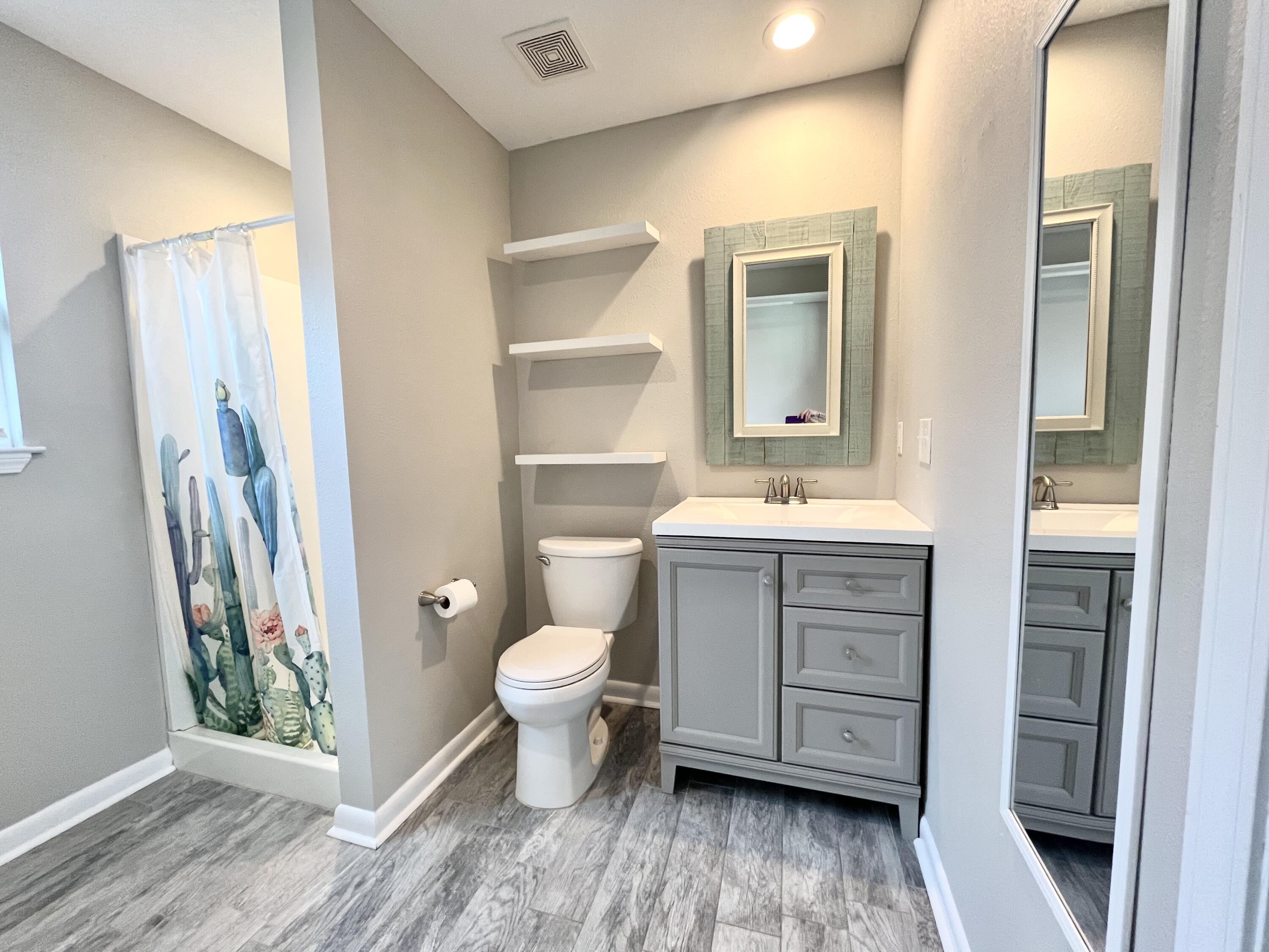 COUNTRY CLUB ESTATES 1ST ADDN - Residential