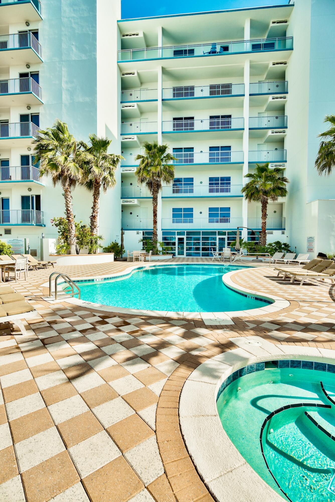 HARBOR LIGHTS - Residential