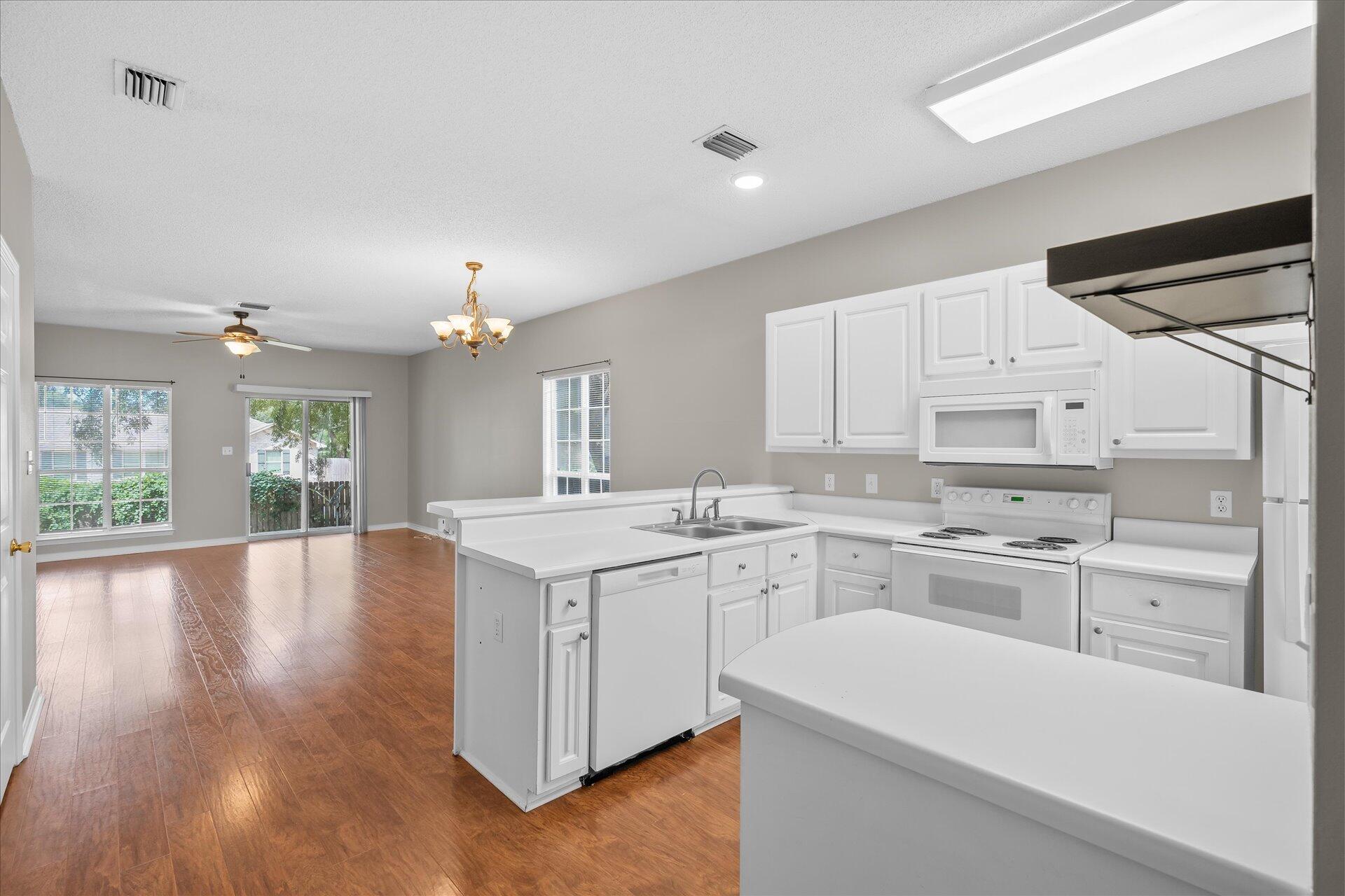 VILLA DANIELLE - Residential