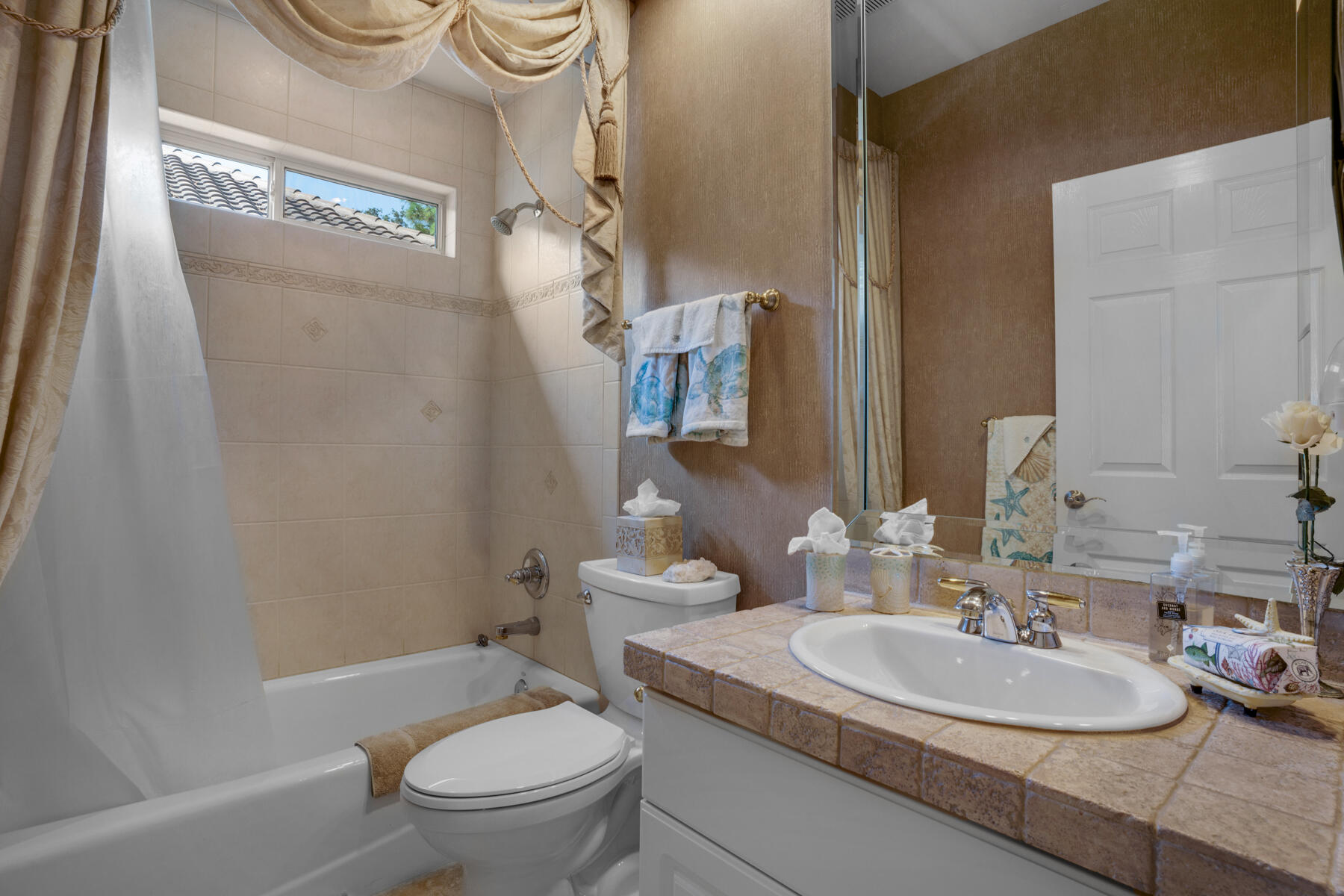 EMERALD BAY PH 1-B - Residential