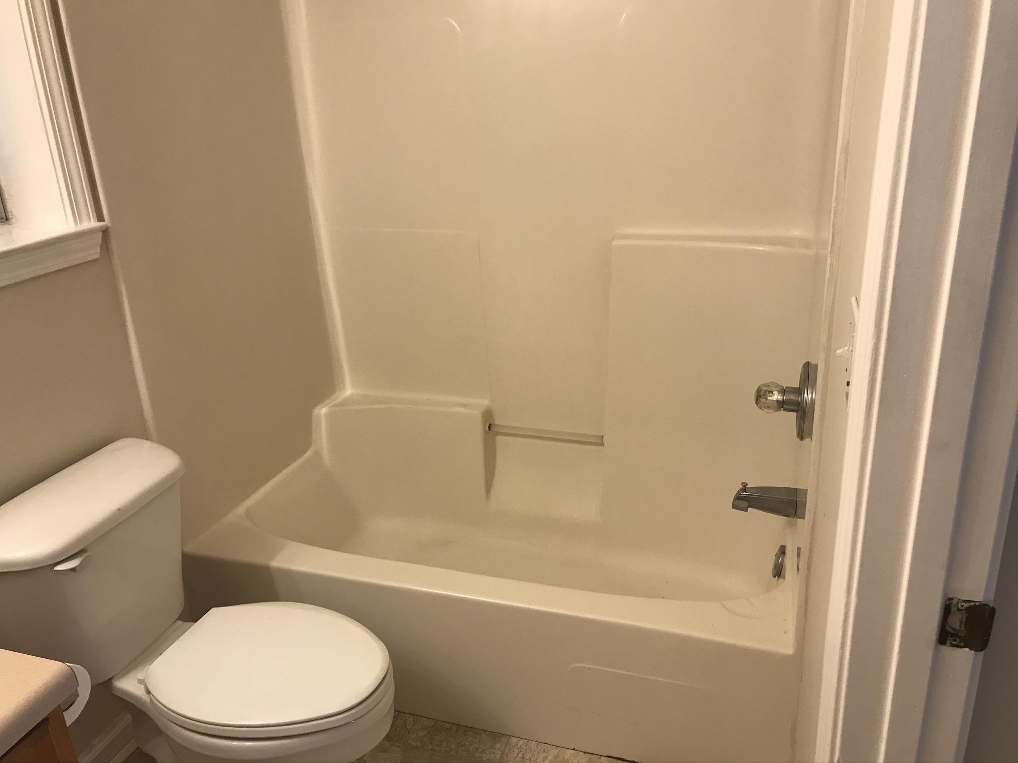 MERGLEWSKI RETREATS - Residential Lease