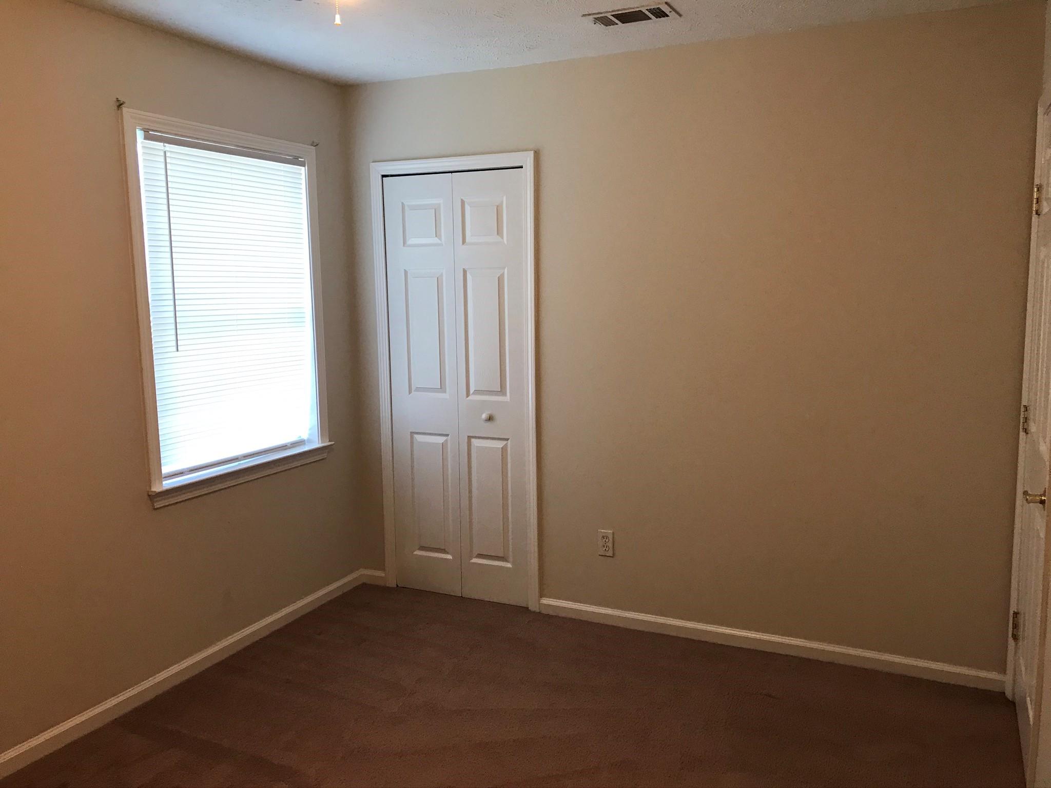 MERGLEWSKI RETREATS - Residential Lease