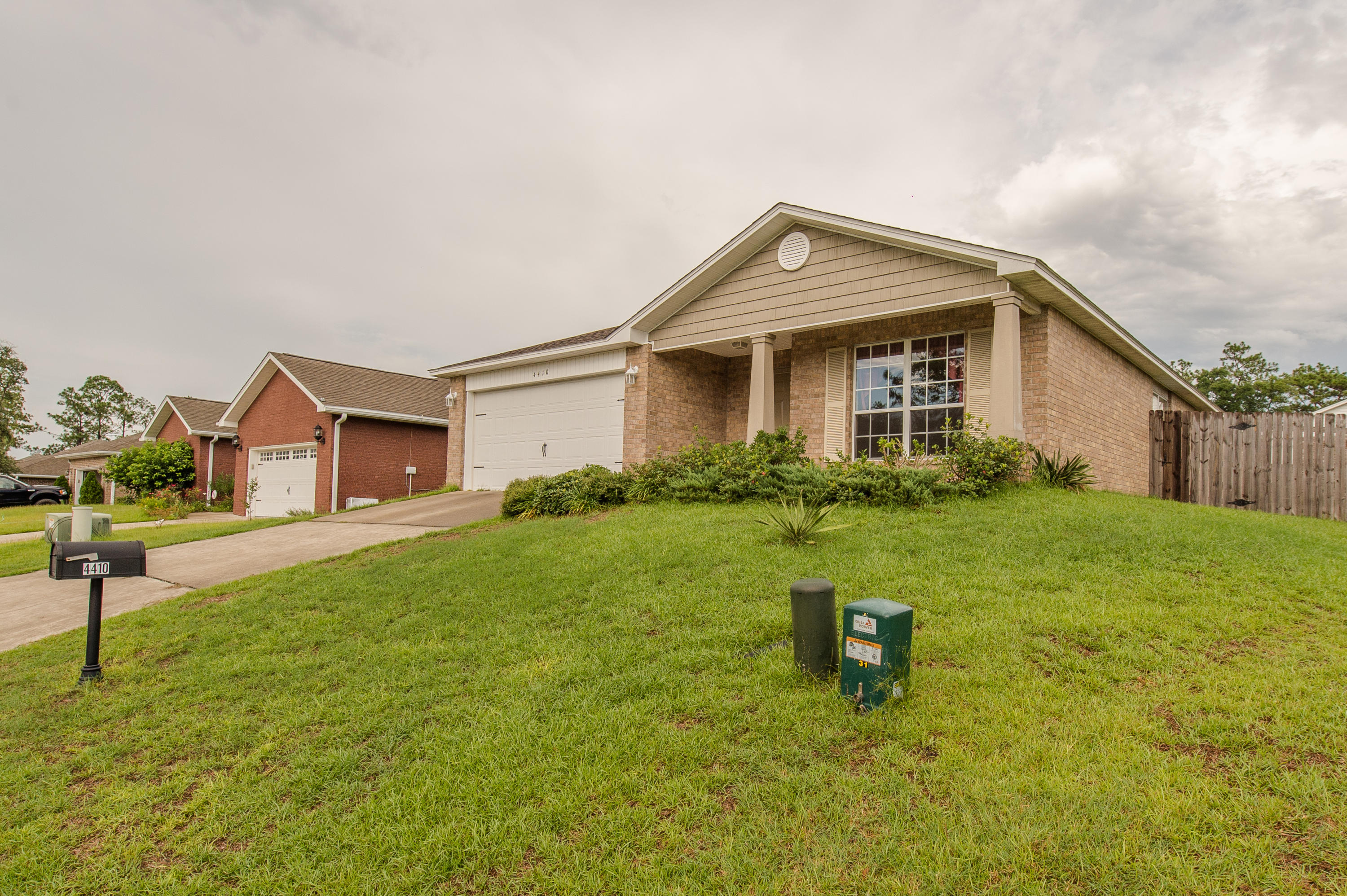 DUGGAN POND ESTATES - Residential