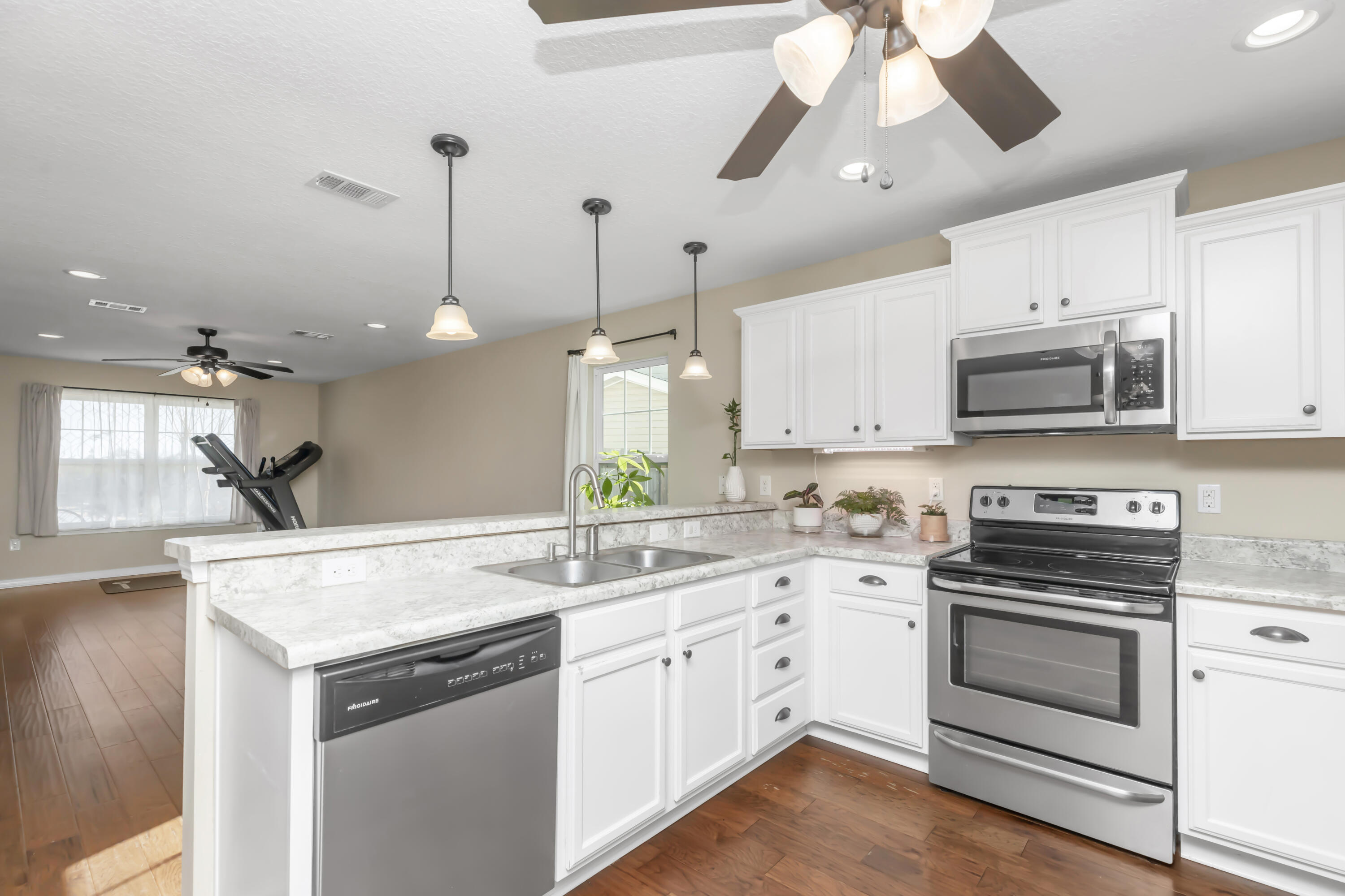 STILLWELL SOUTH - Residential