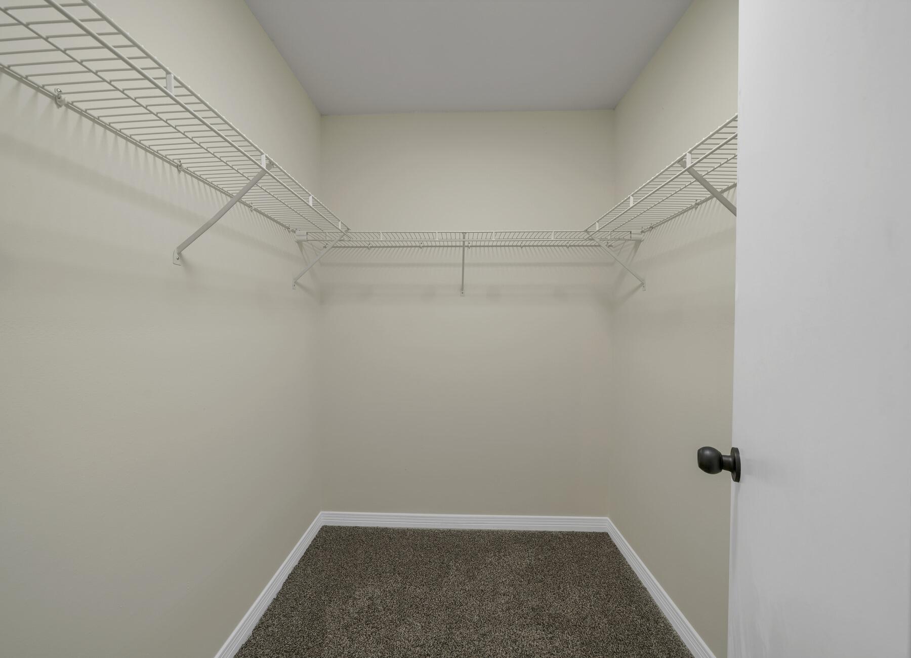 MONTAGE MANOR - Residential