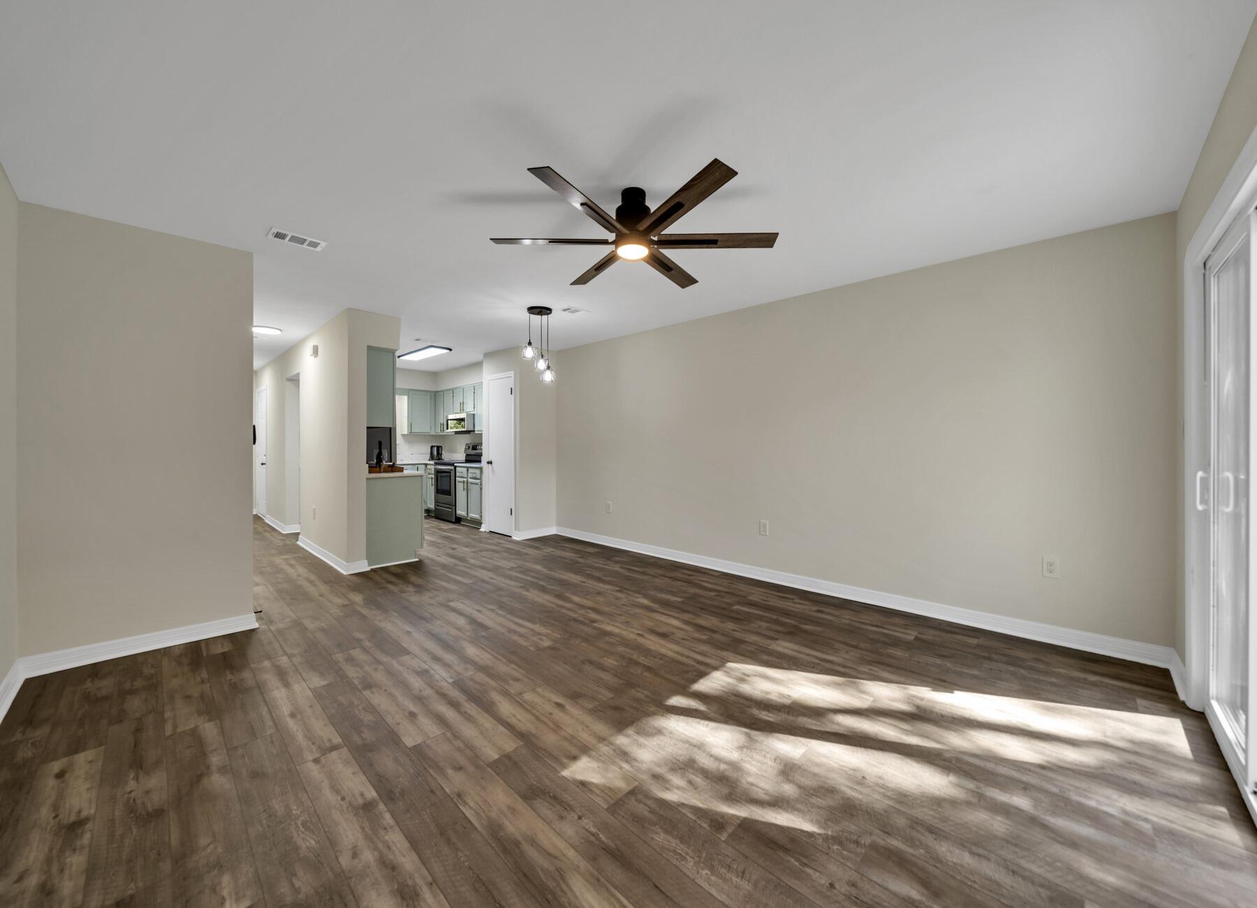 MONTAGE MANOR - Residential