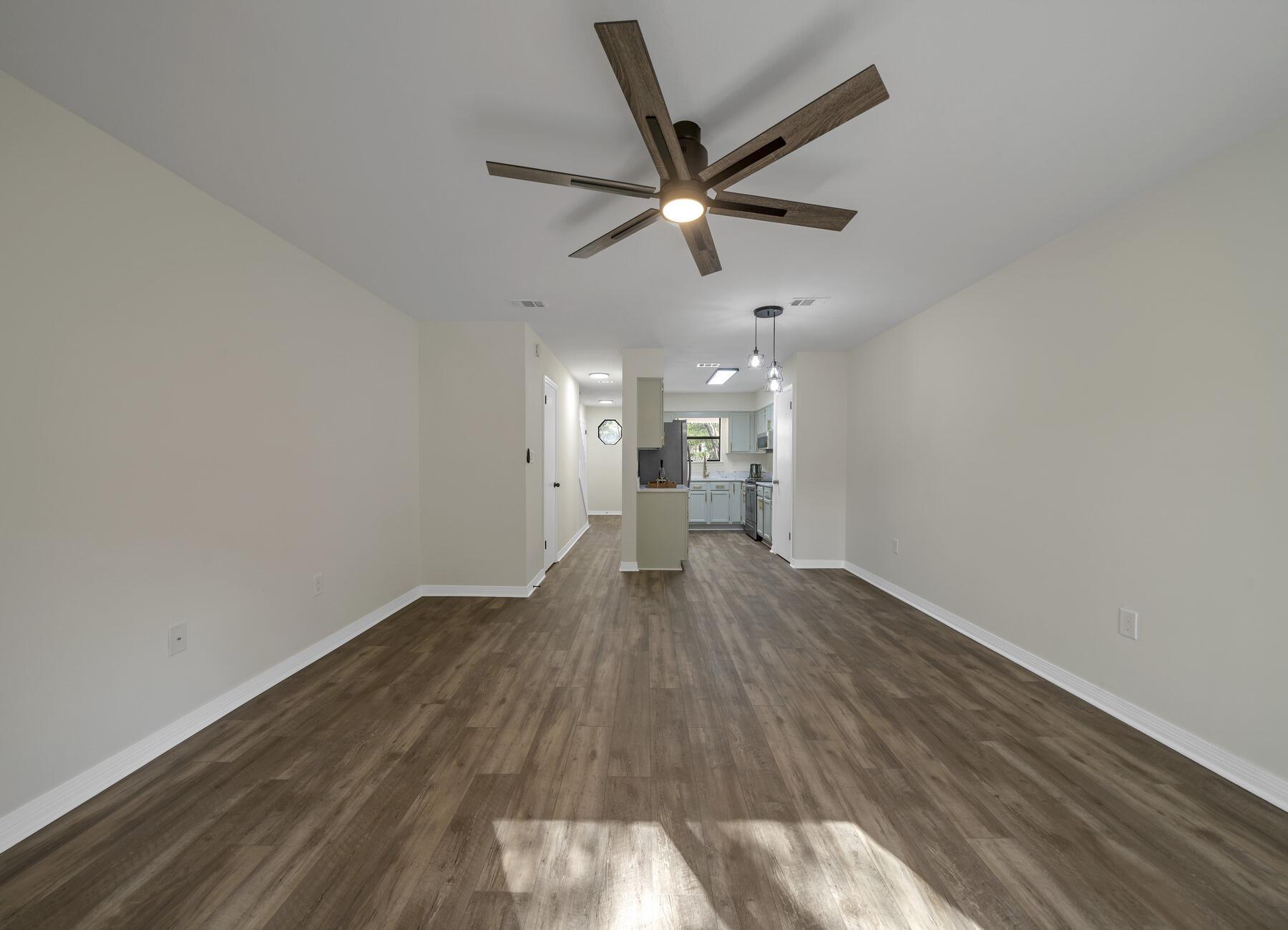 MONTAGE MANOR - Residential