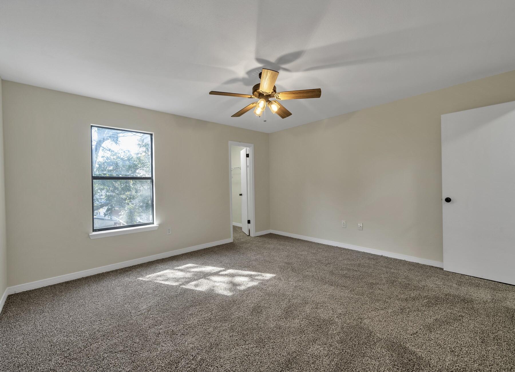 MONTAGE MANOR - Residential