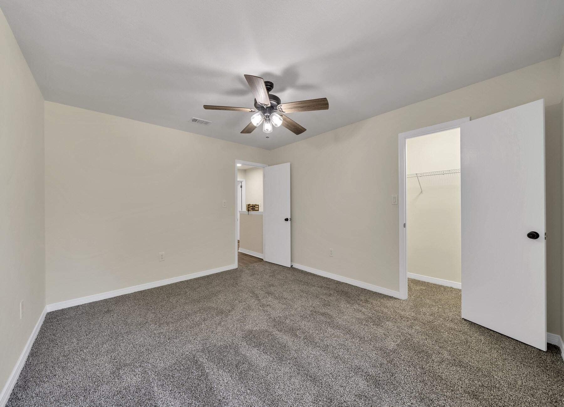 MONTAGE MANOR - Residential