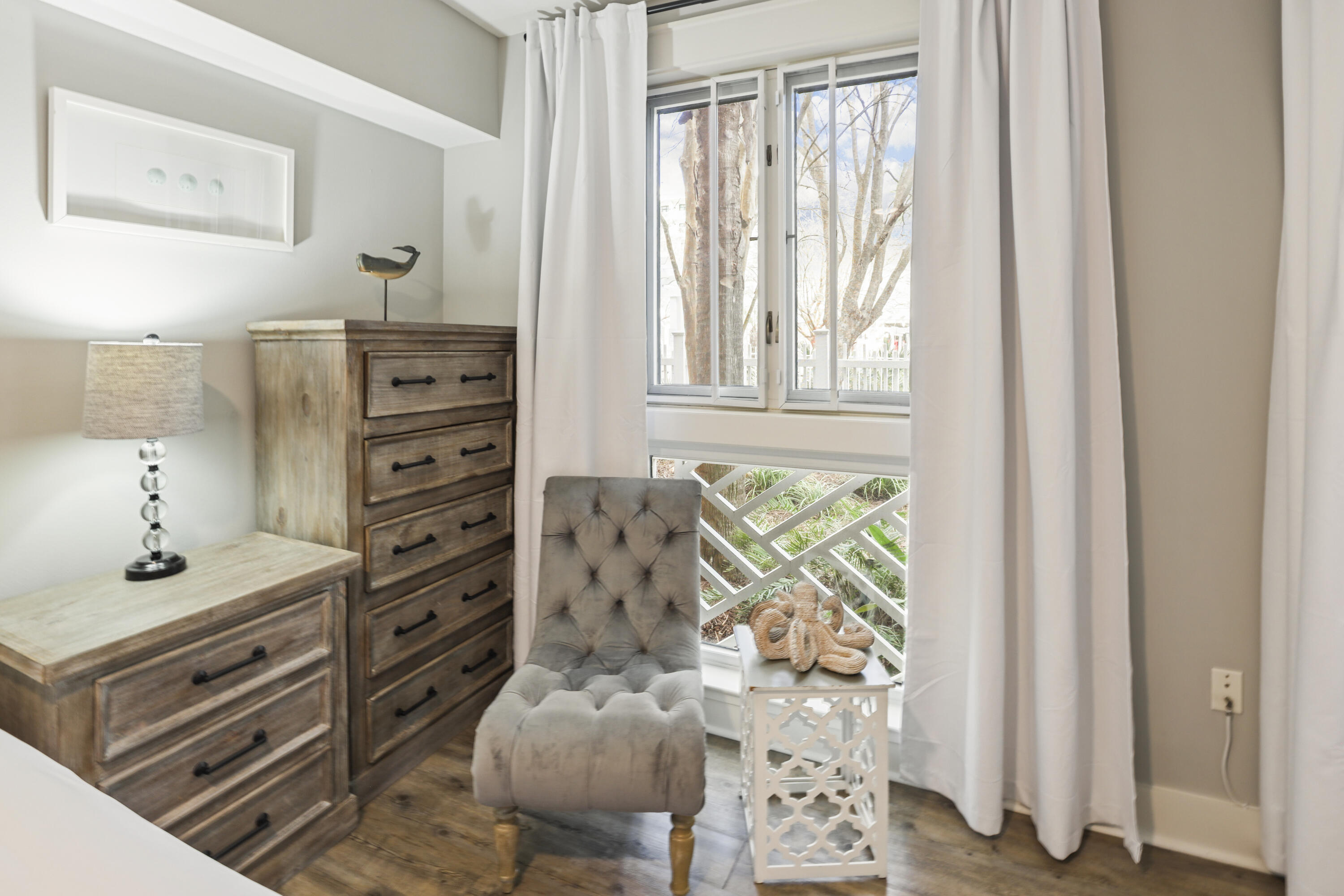 MARKET STREET INN - Residential