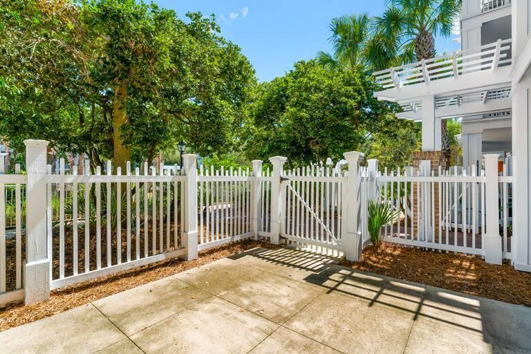 MARKET STREET INN - Residential