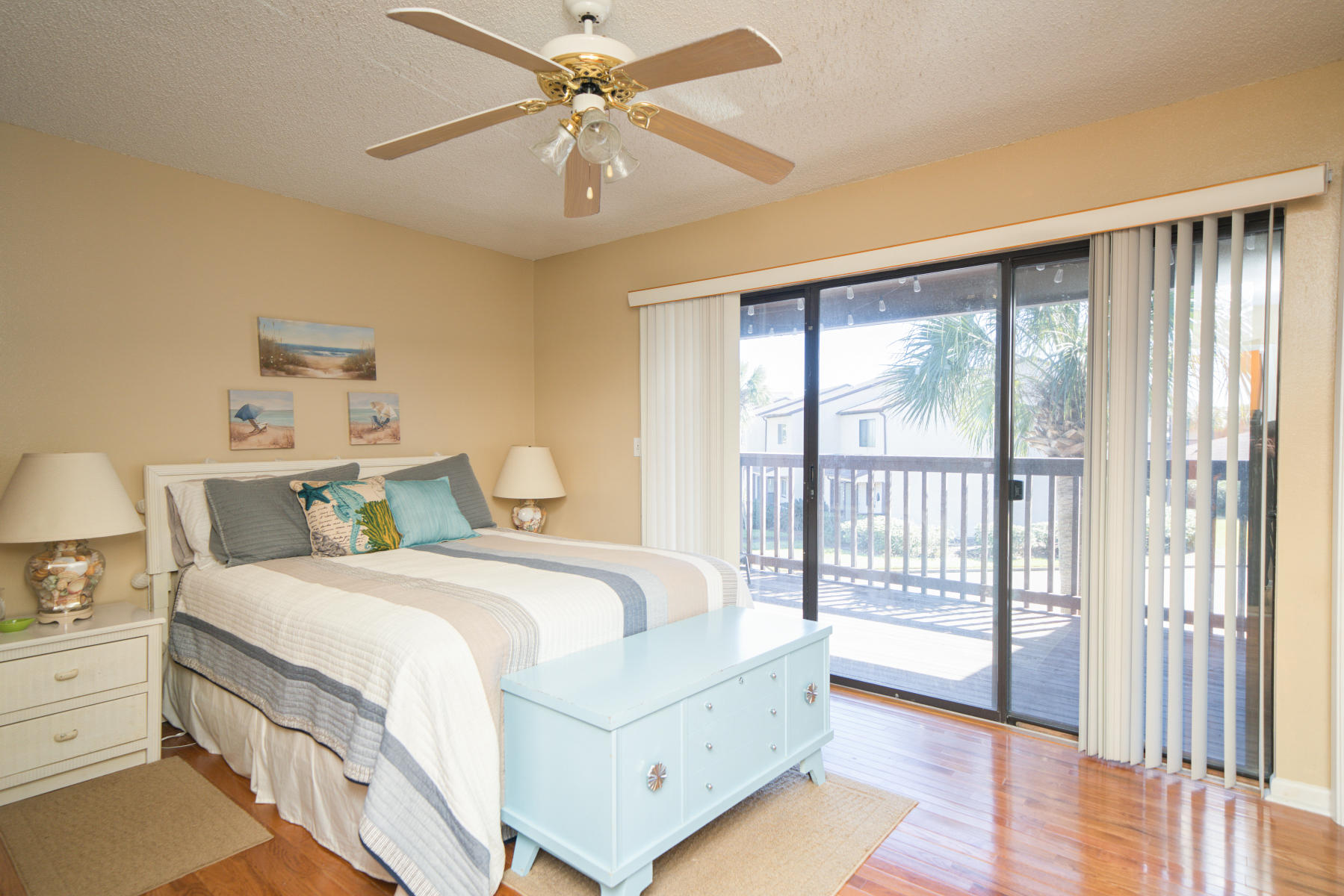 PORTSIDE CONDO - Residential