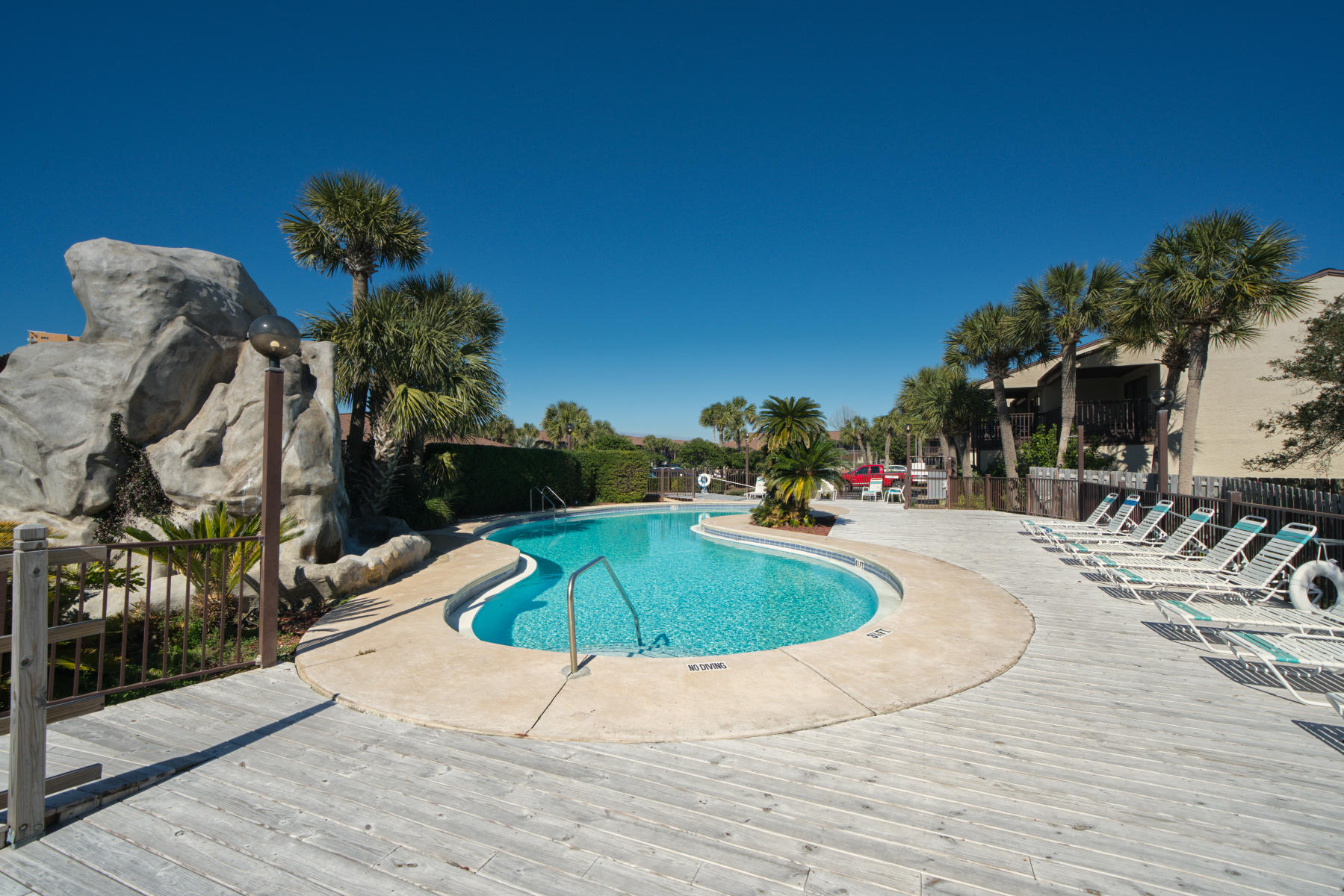 PORTSIDE CONDO - Residential