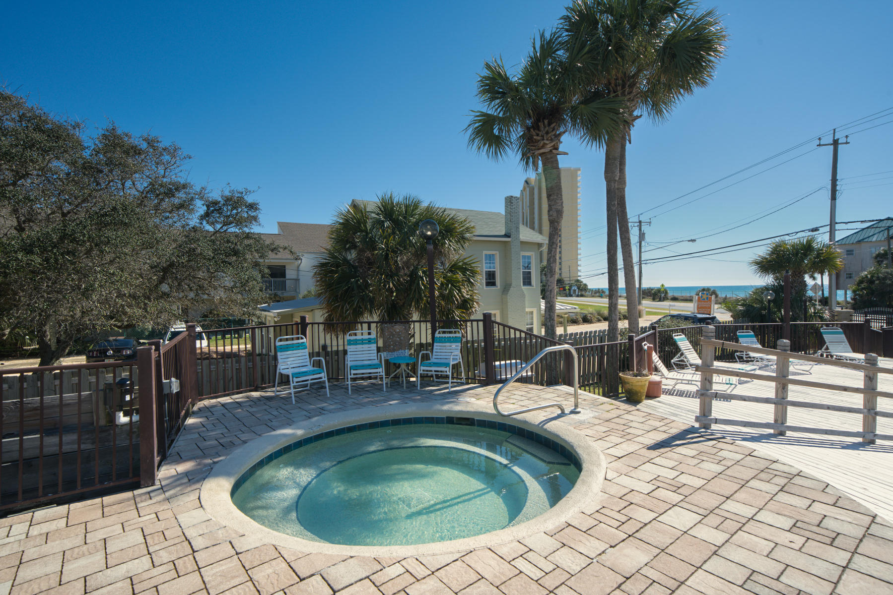 PORTSIDE CONDO - Residential