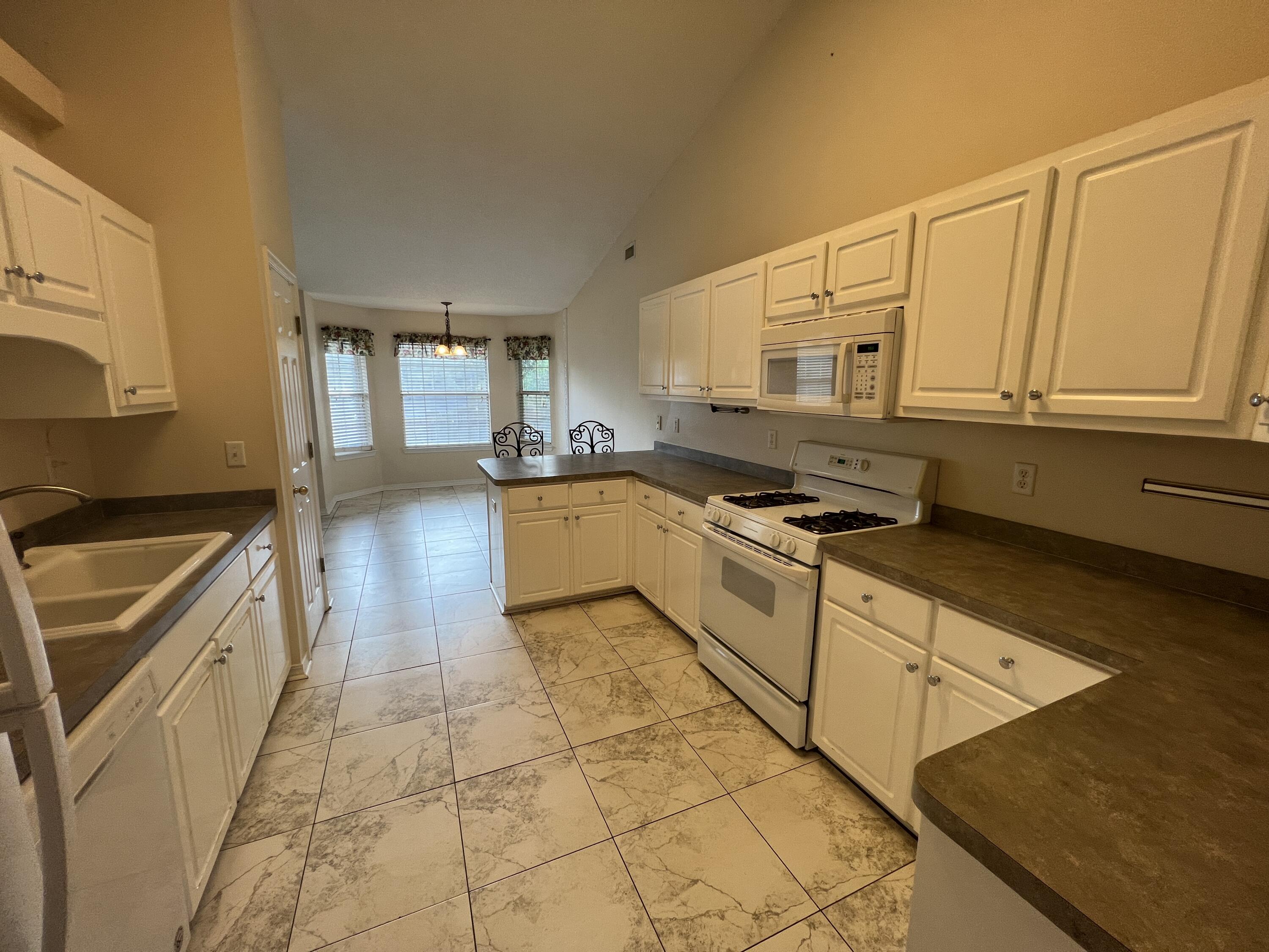 SILVER OAKS PH 2 - Residential Lease