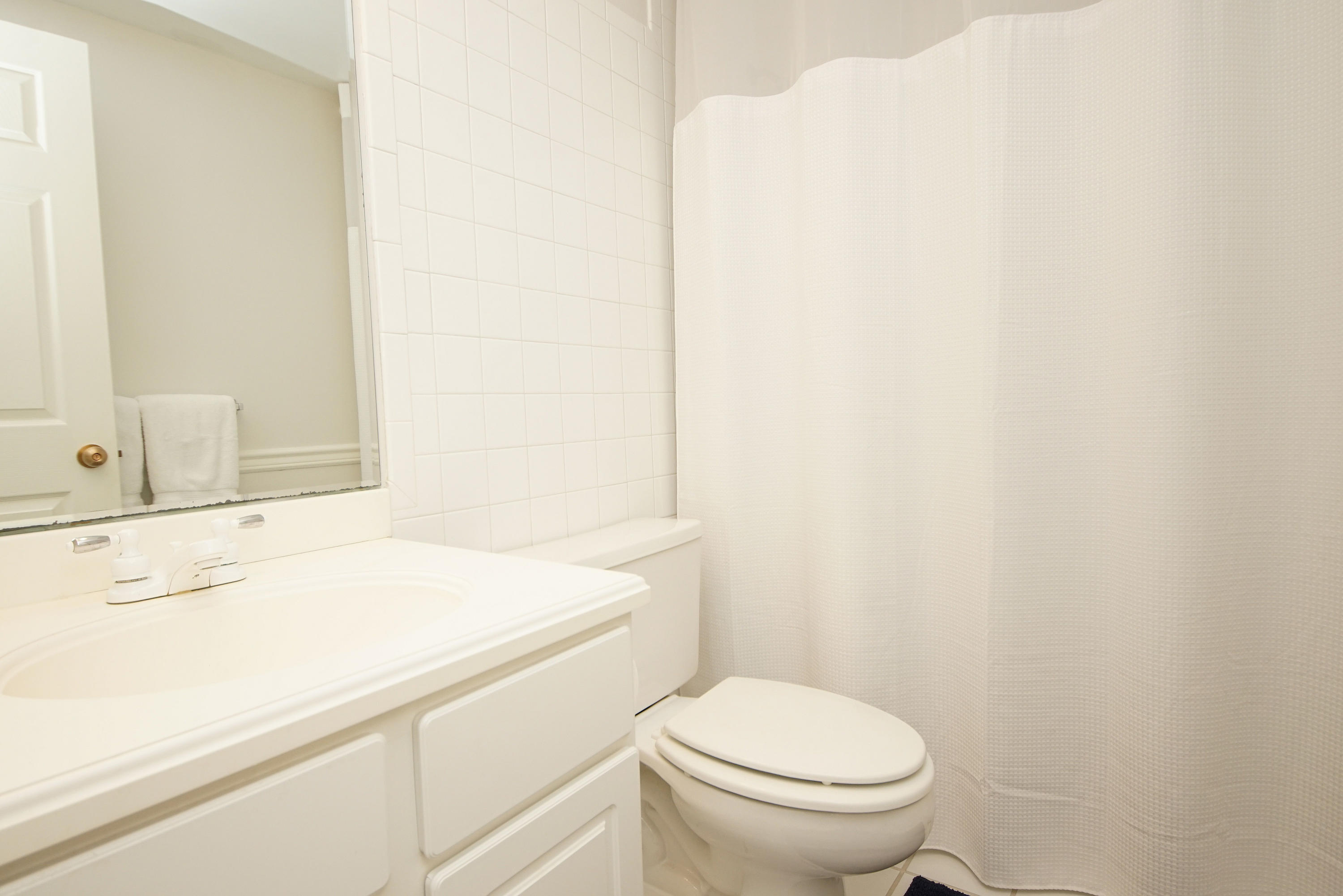 JADE EAST TOWERS CONDO - Residential