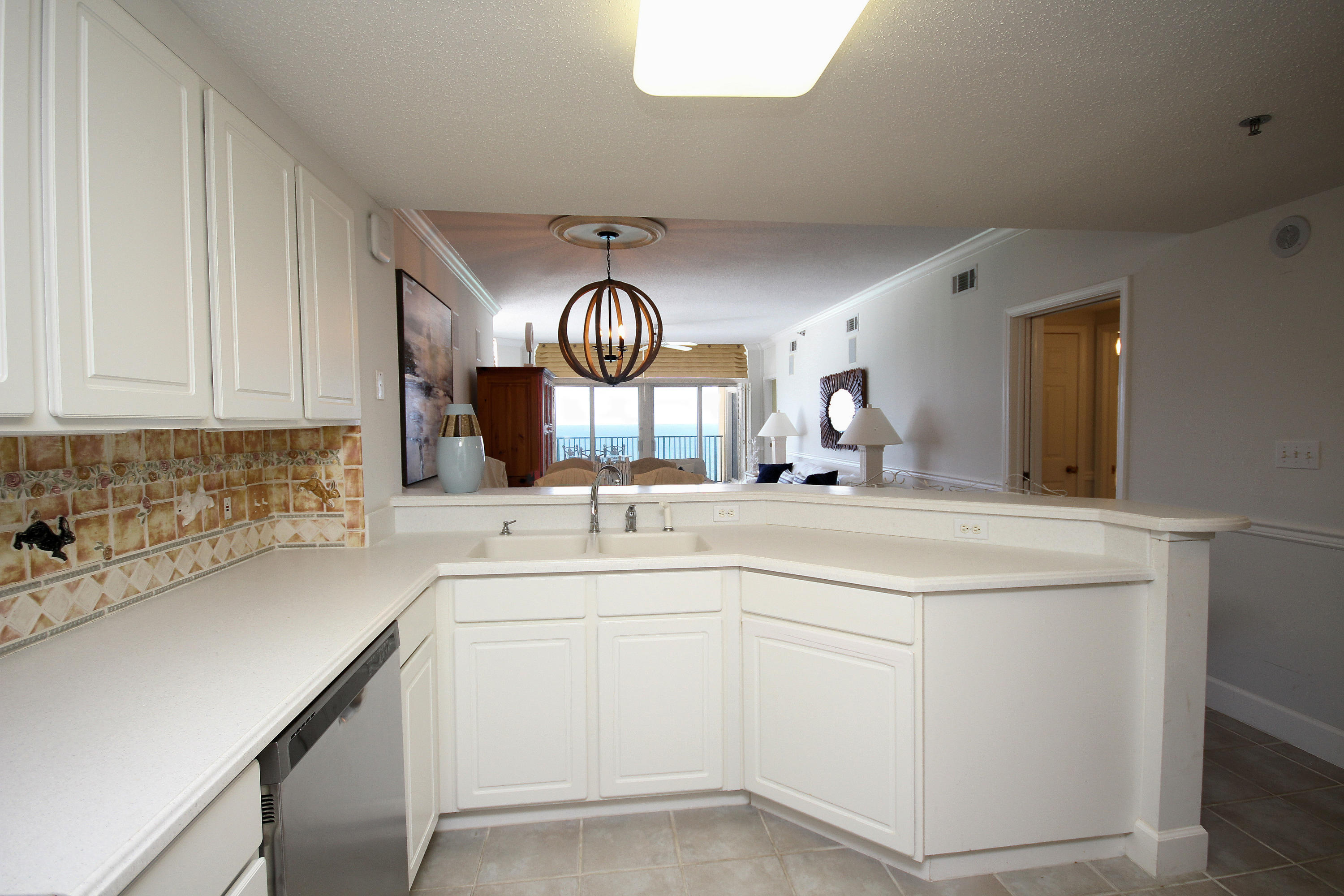 JADE EAST TOWERS CONDO - Residential