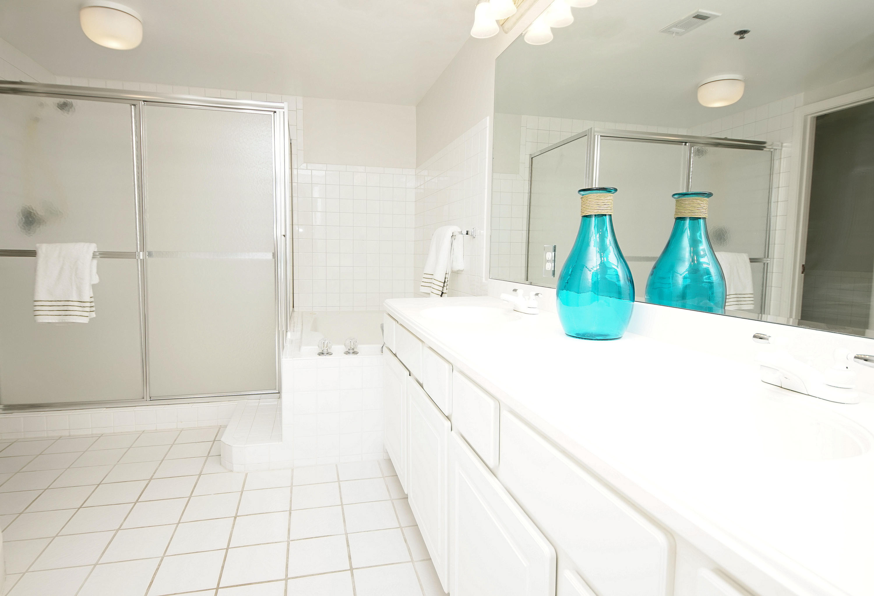 JADE EAST TOWERS CONDO - Residential