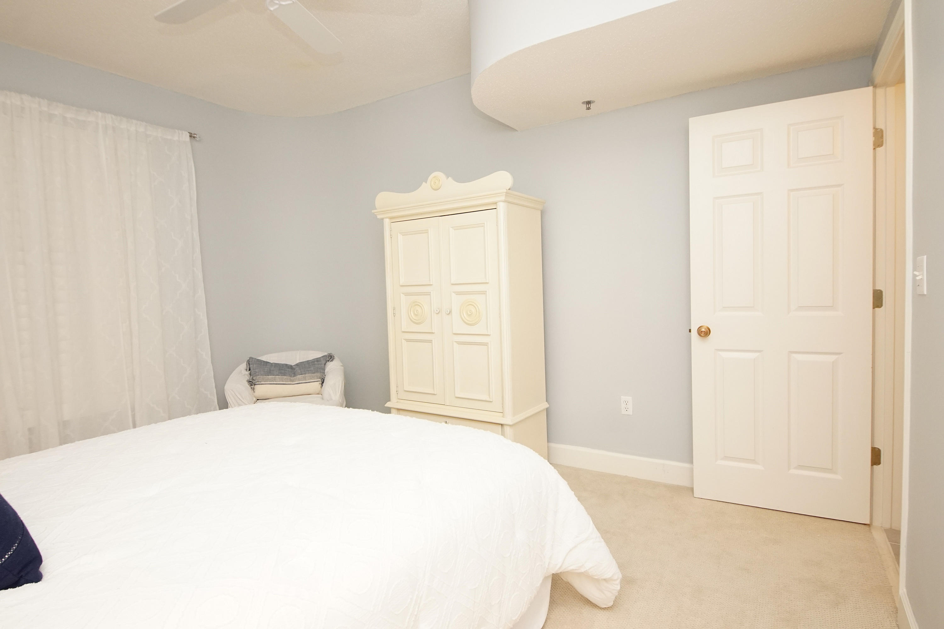 JADE EAST TOWERS CONDO - Residential