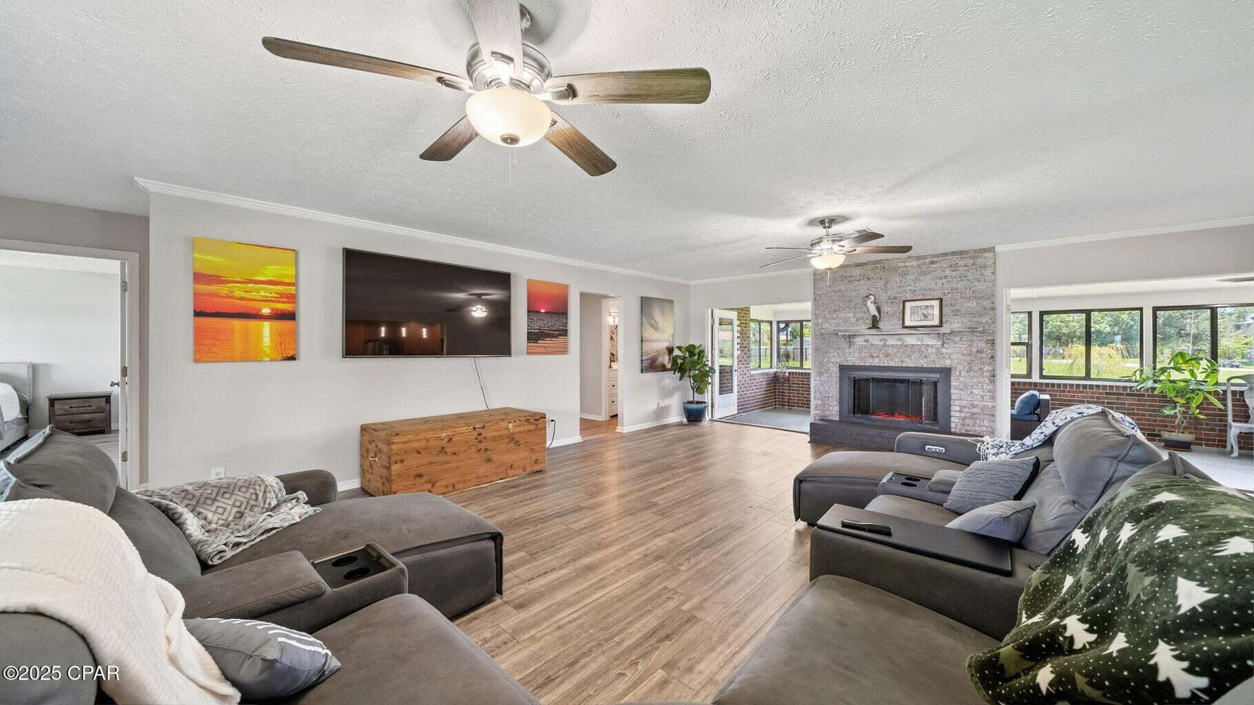 DEER POINT LAKE S/D - Residential