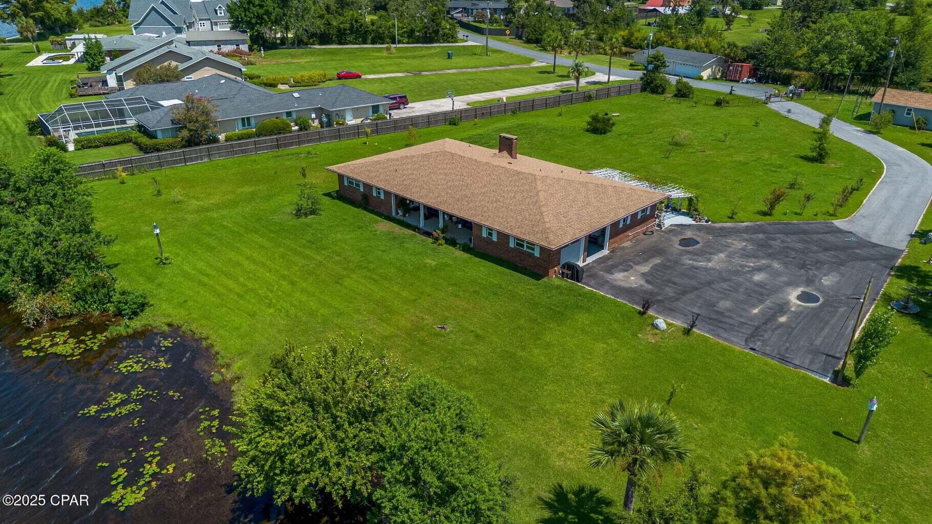 DEER POINT LAKE S/D - Residential