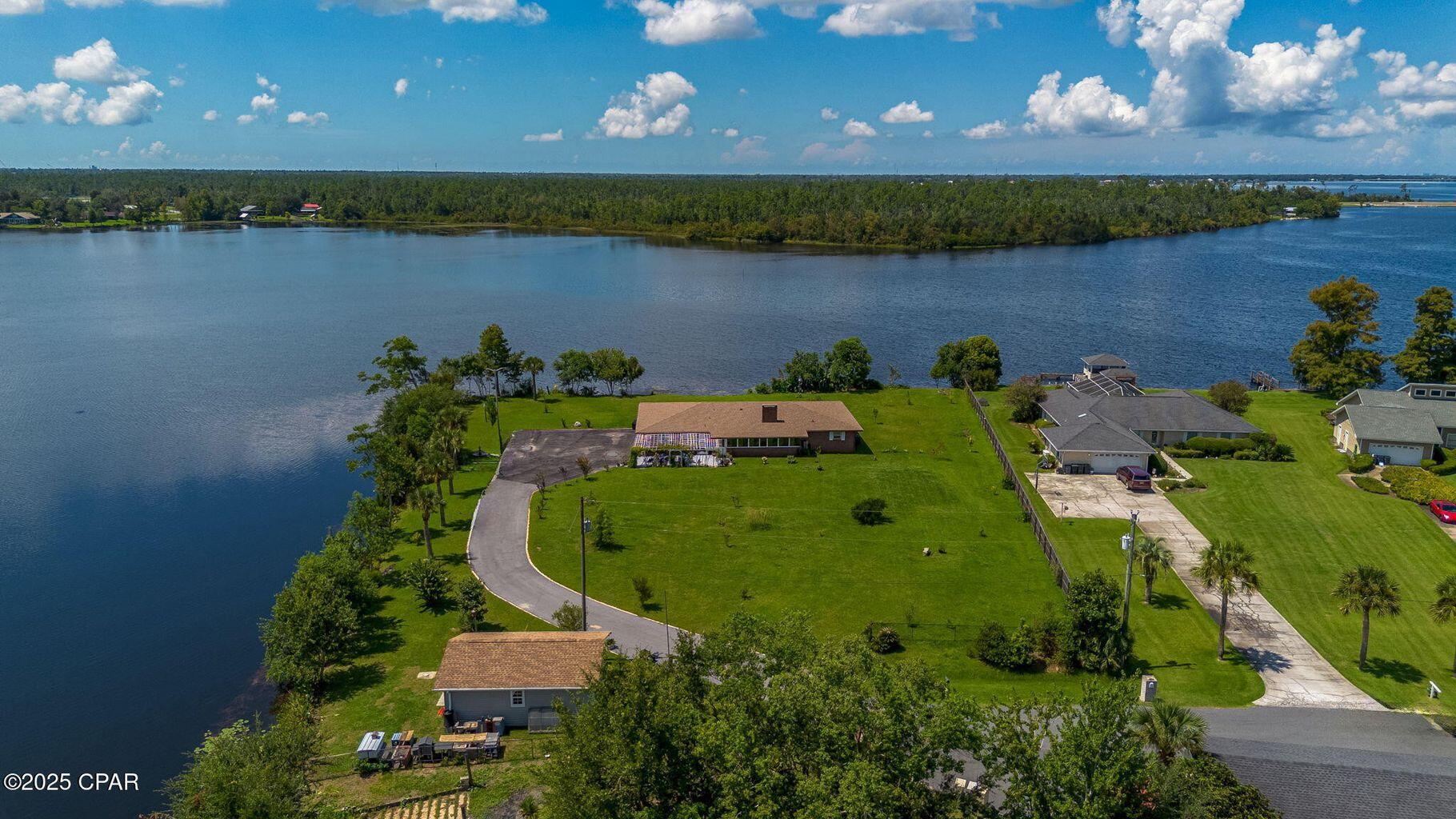 DEER POINT LAKE S/D - Residential