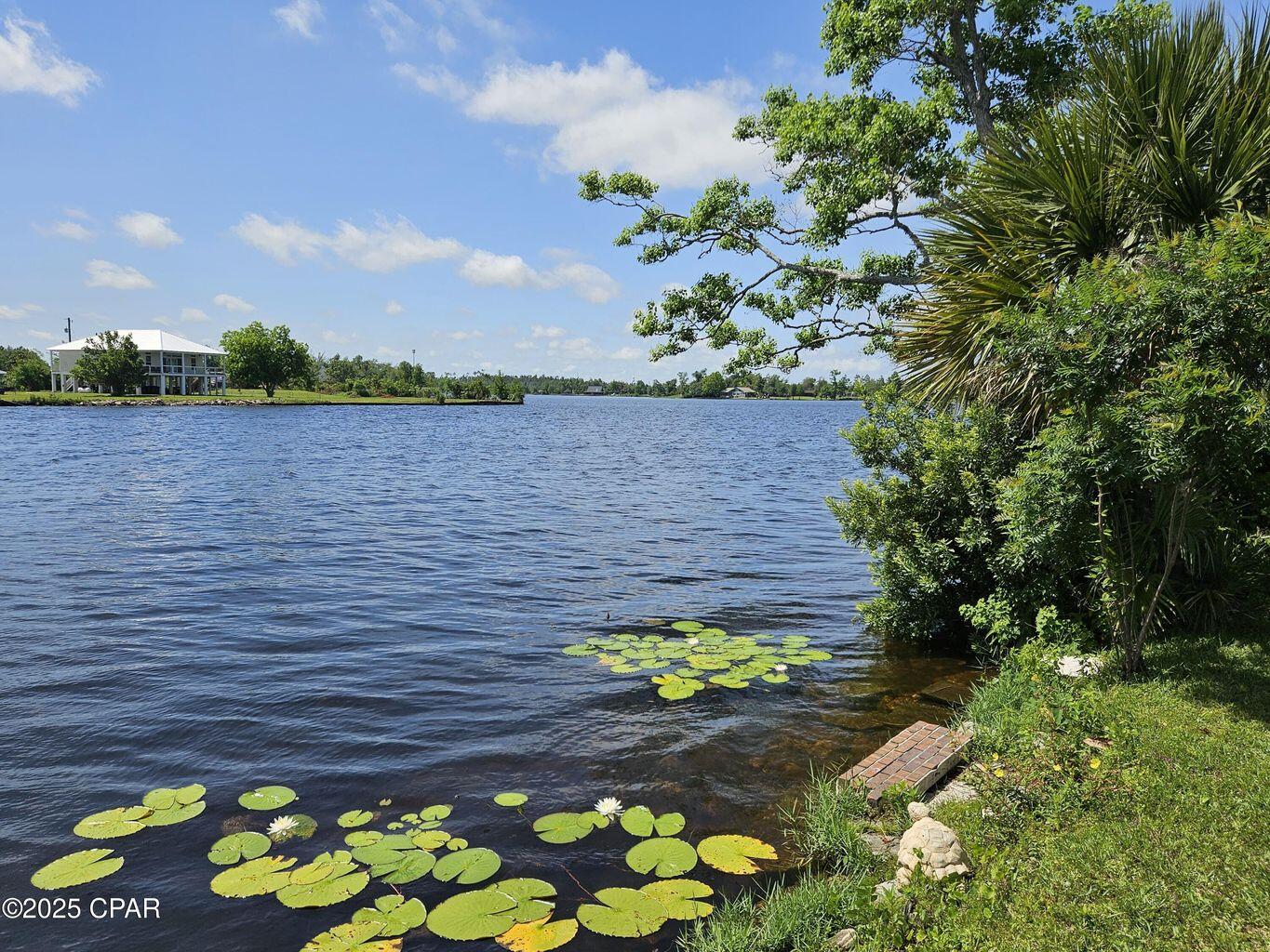 DEER POINT LAKE S/D - Residential