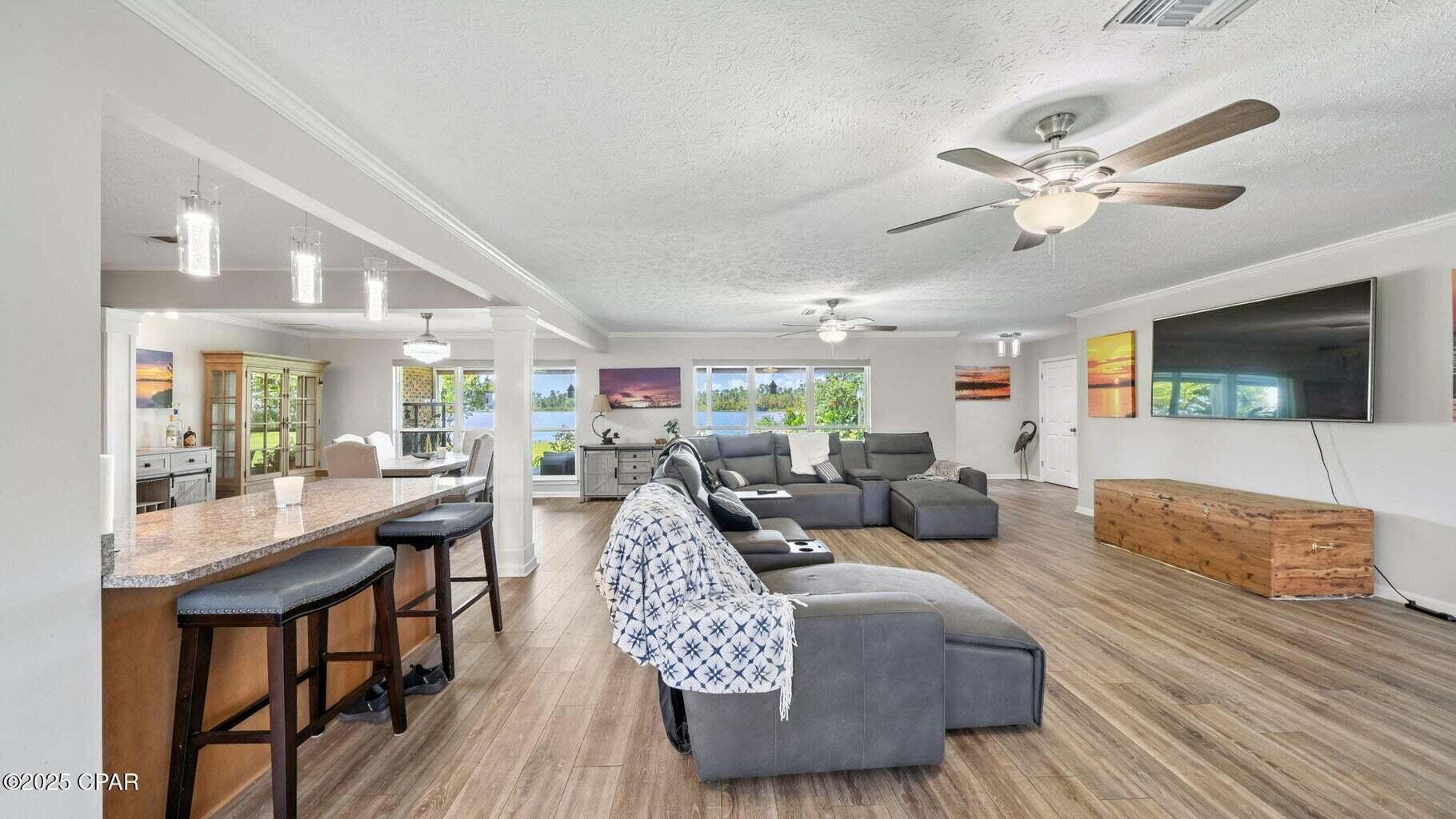 DEER POINT LAKE S/D - Residential