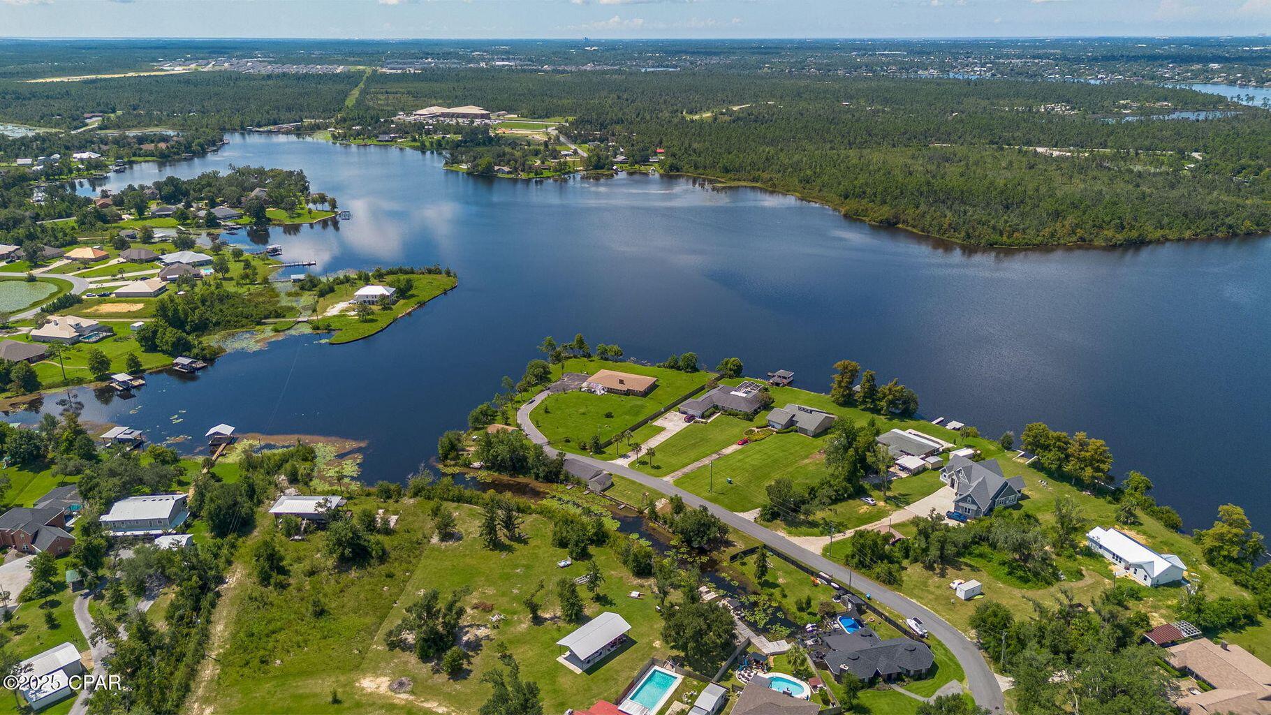 DEER POINT LAKE S/D - Residential