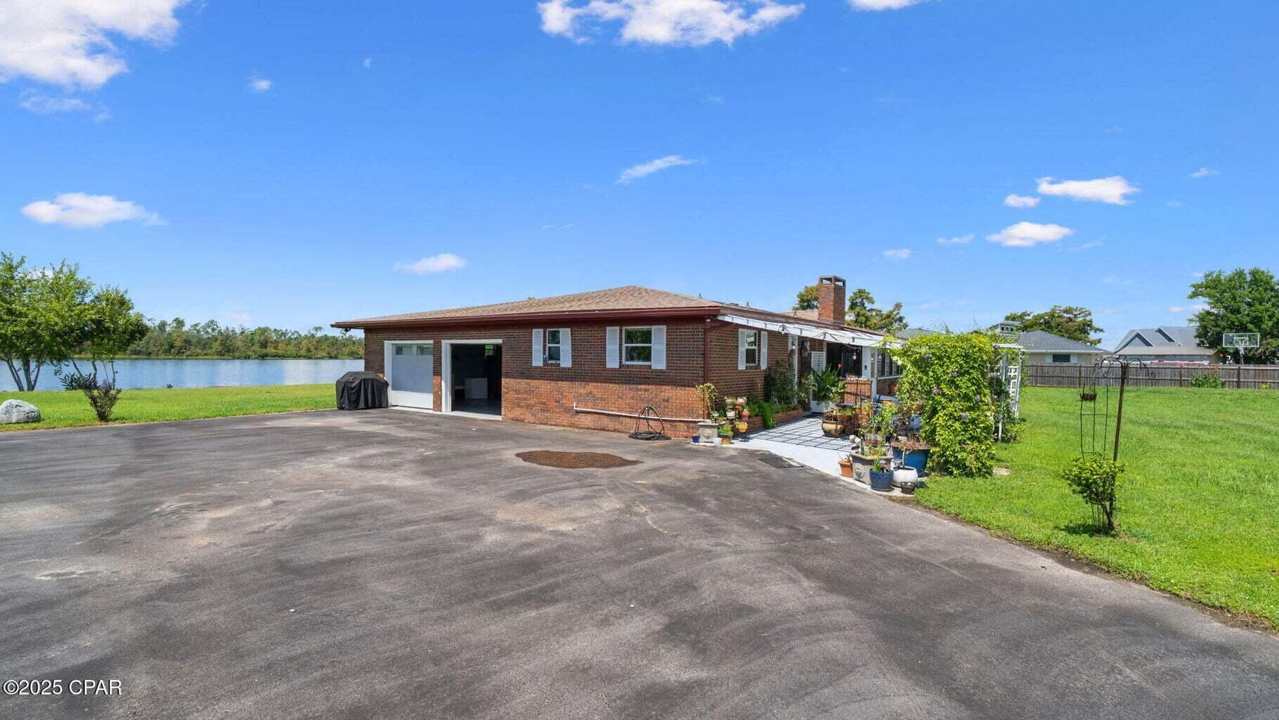 DEER POINT LAKE S/D - Residential