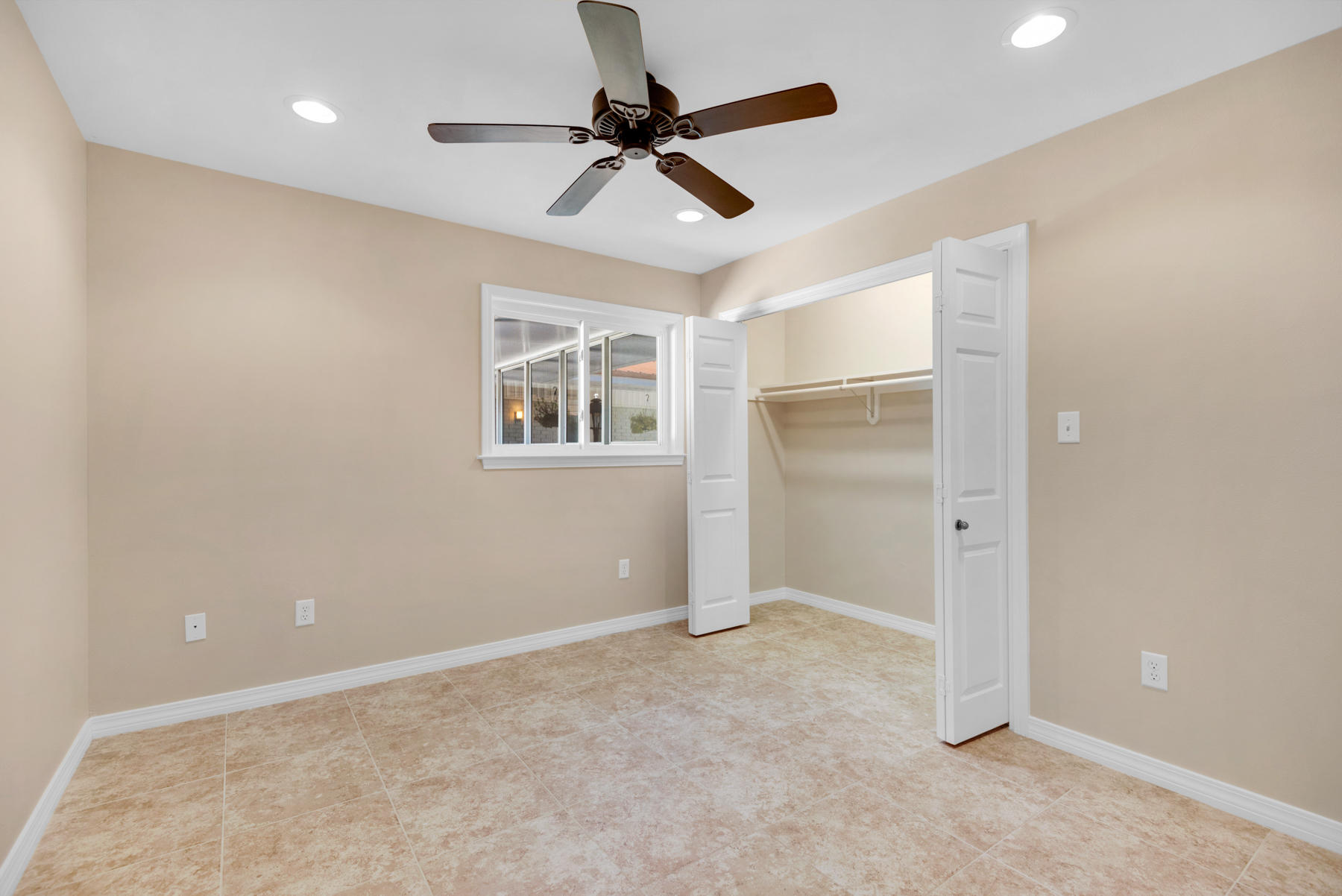 VALPARAISO PLAT 16 - Residential