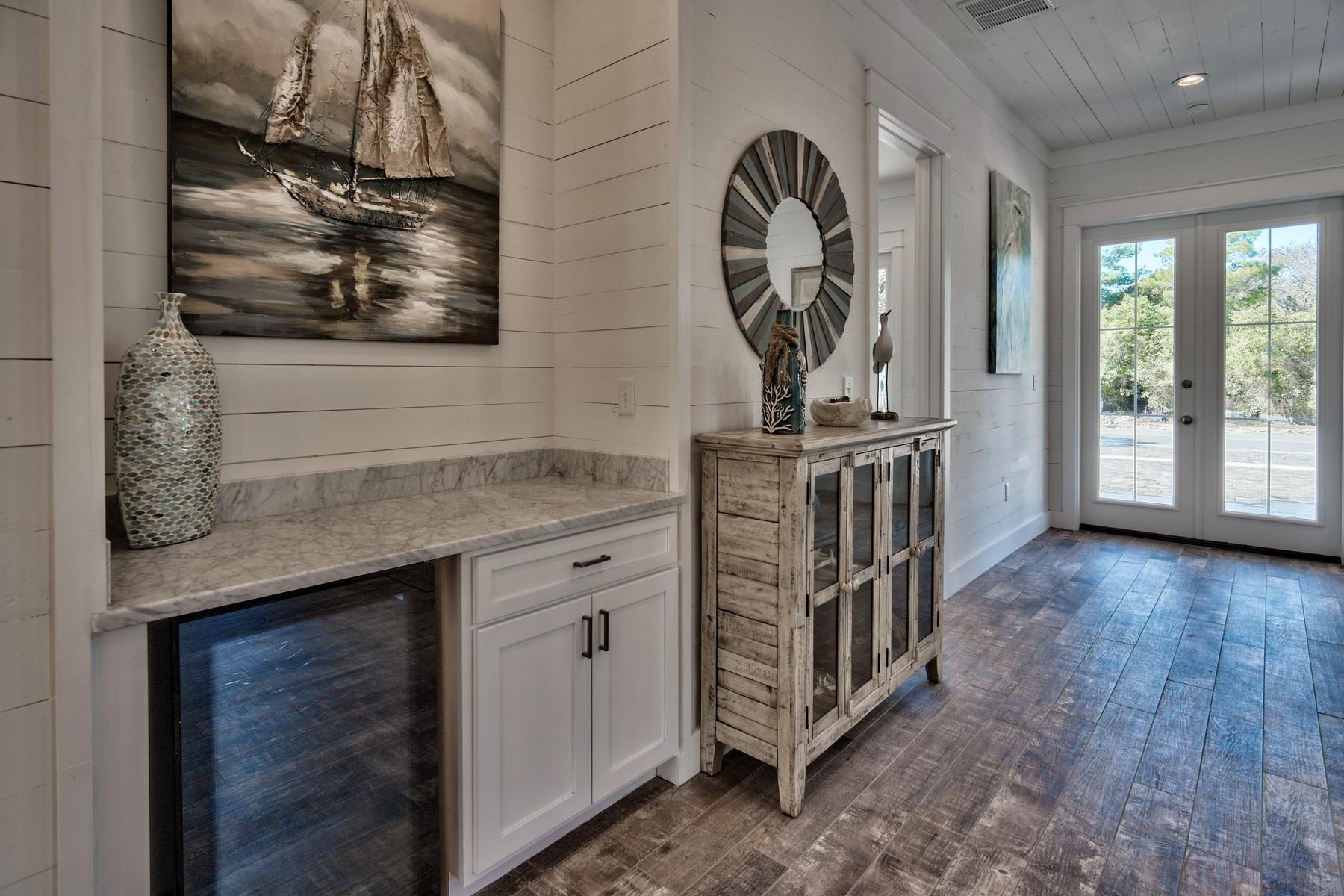 CRYSTAL BEACH - Residential