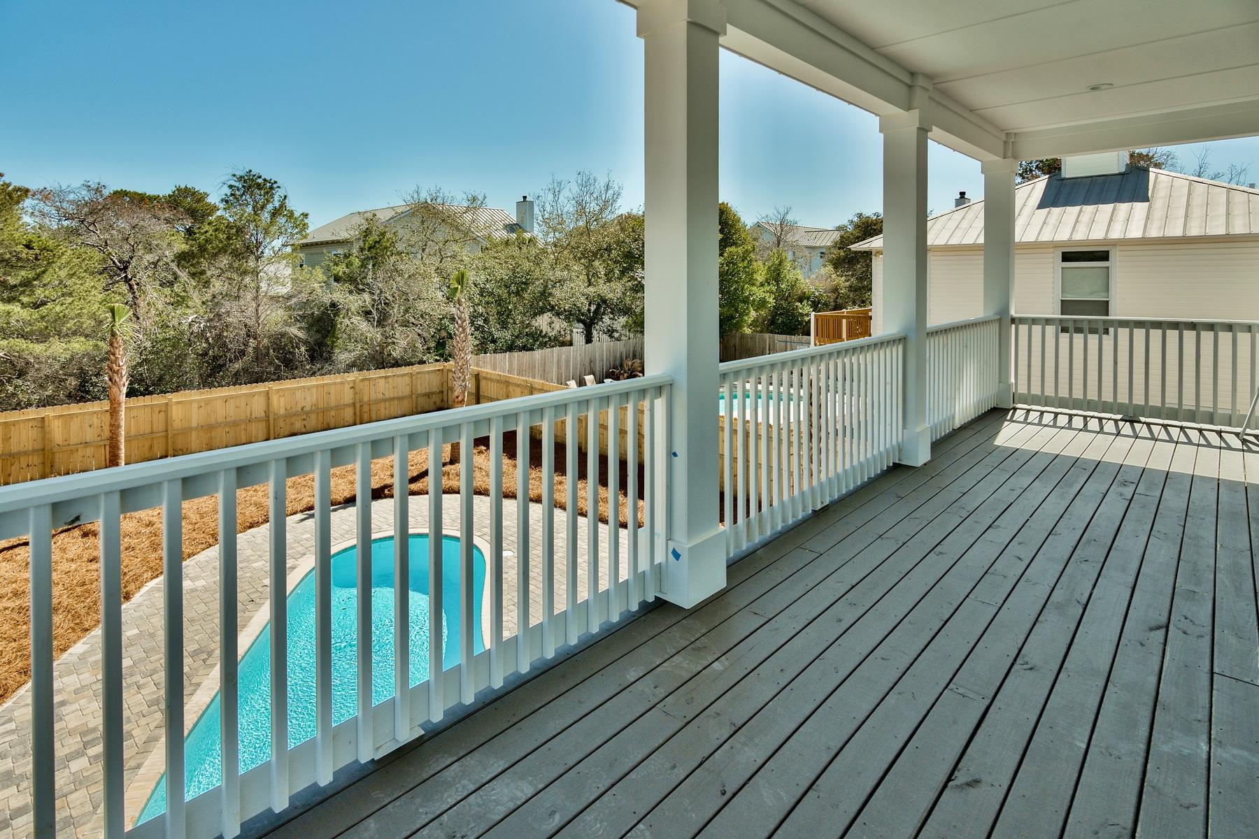CRYSTAL BEACH - Residential