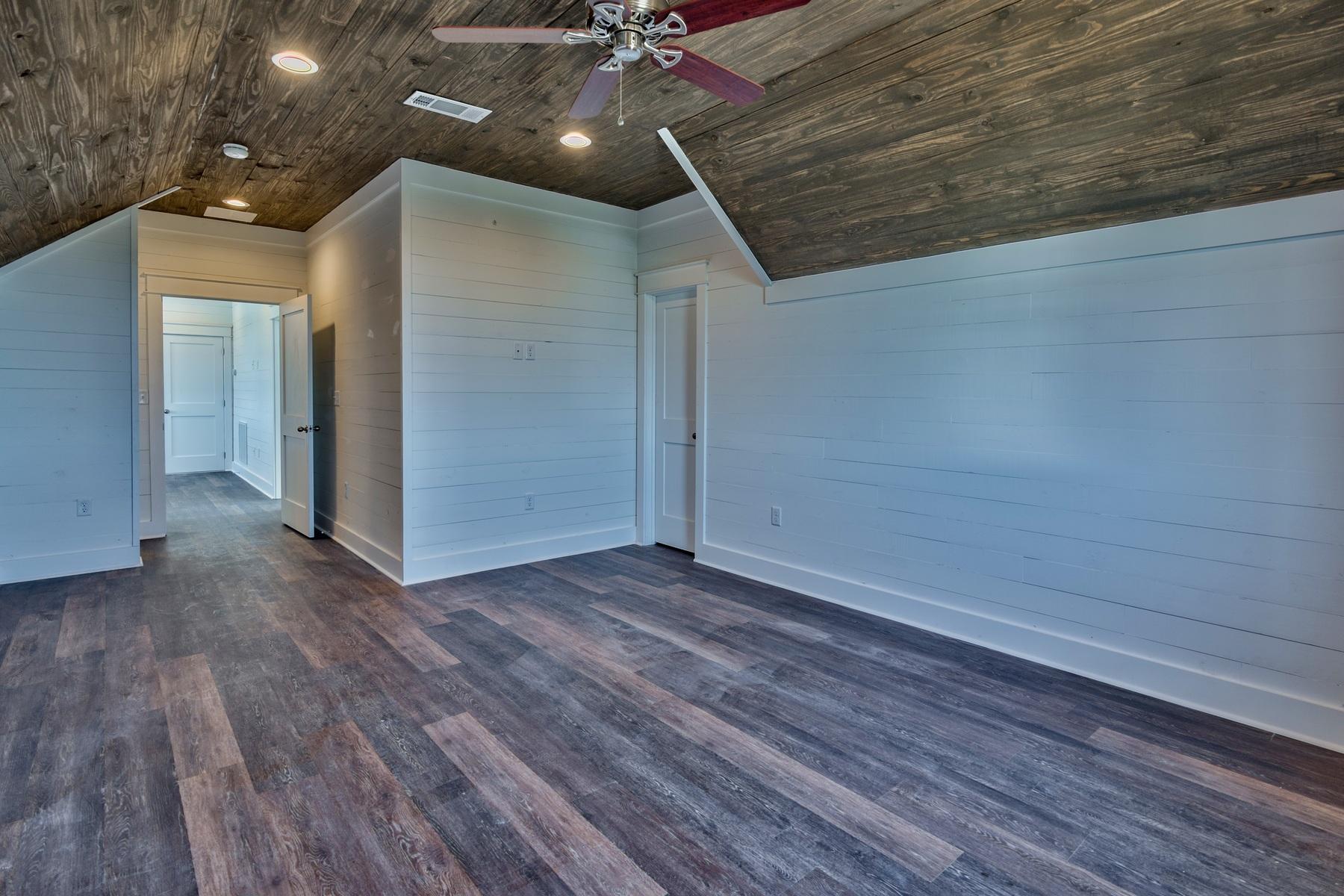 CRYSTAL BEACH - Residential