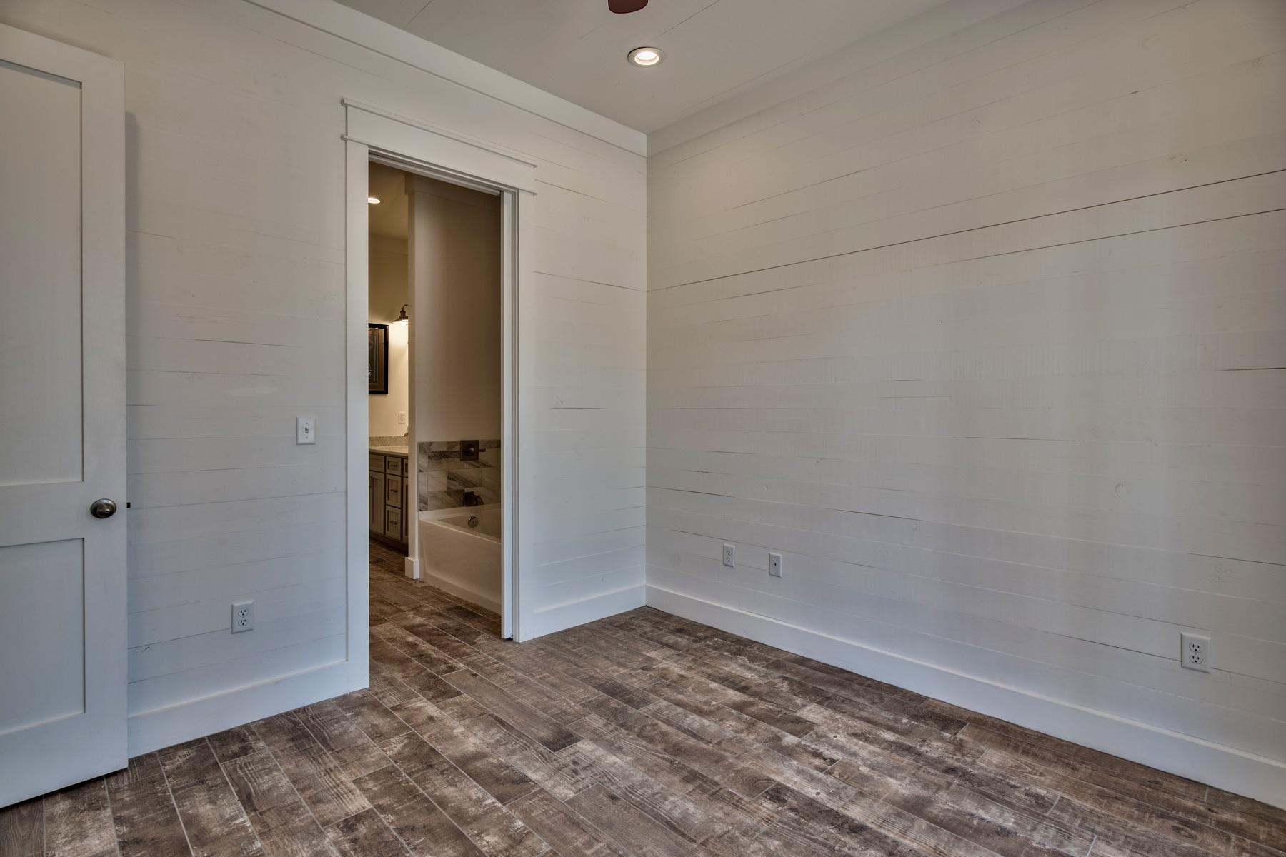 CRYSTAL BEACH - Residential