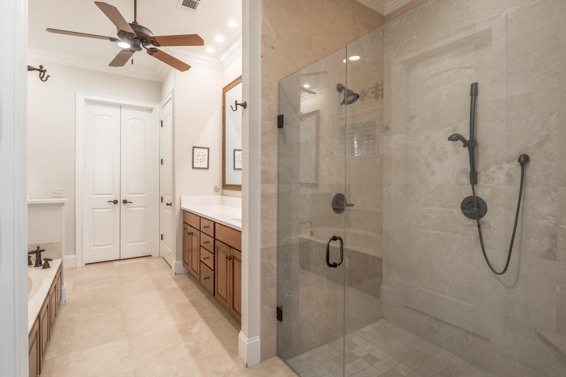 BURNT PINE - Residential