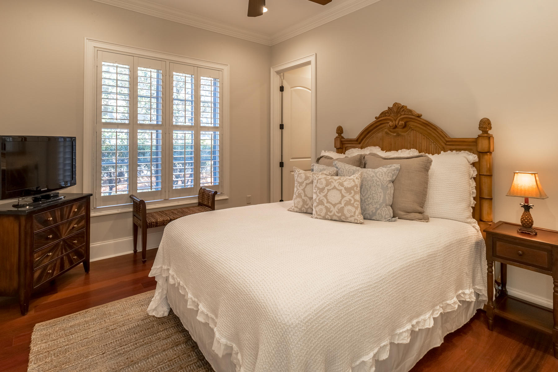 BURNT PINE - Residential