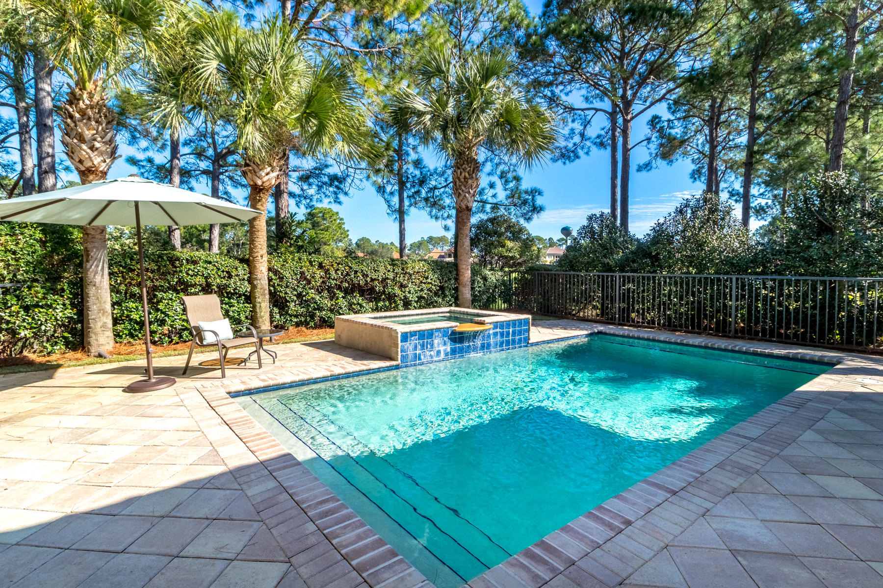 BURNT PINE - Residential