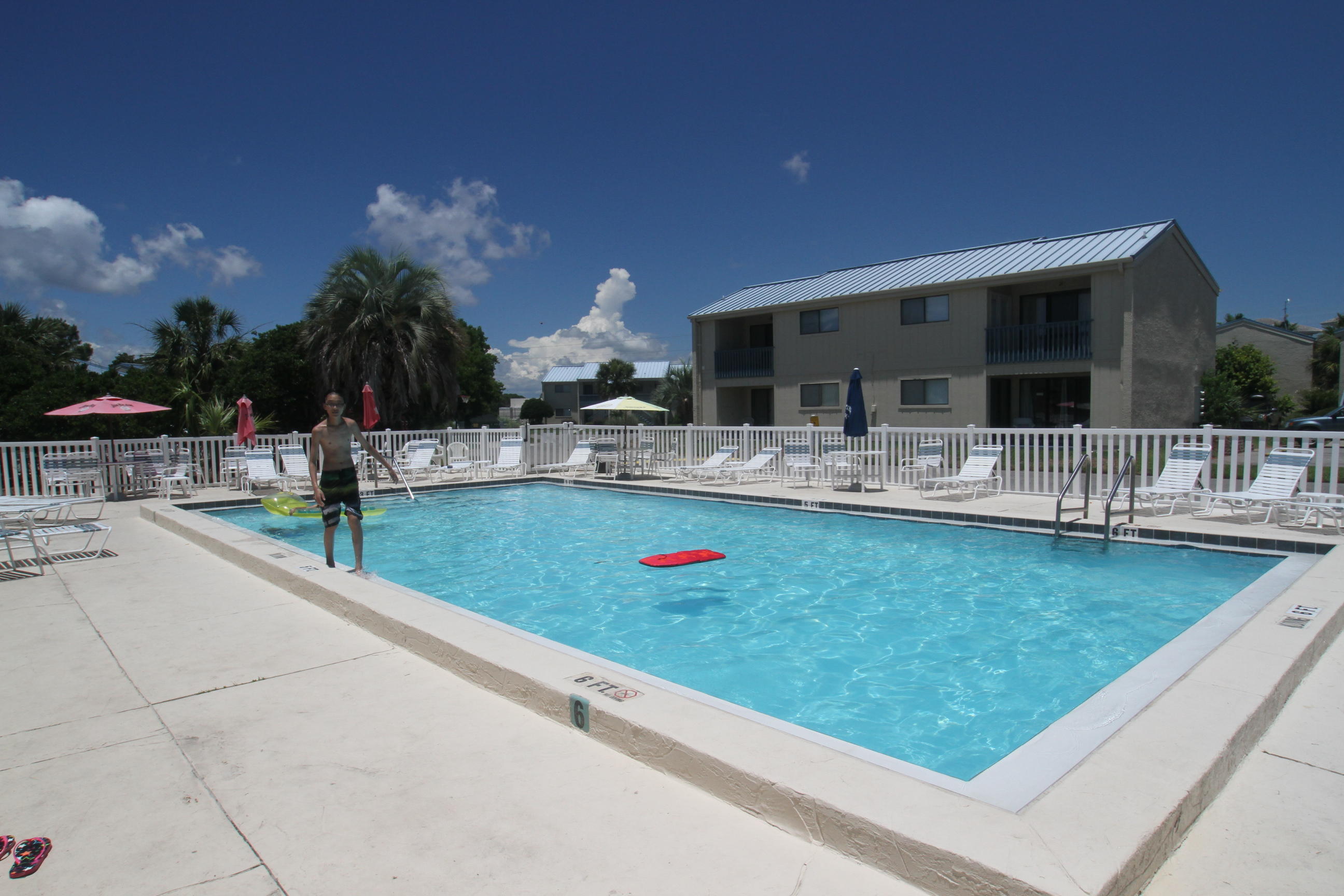 CHATEAU LA MER CONDO - Residential