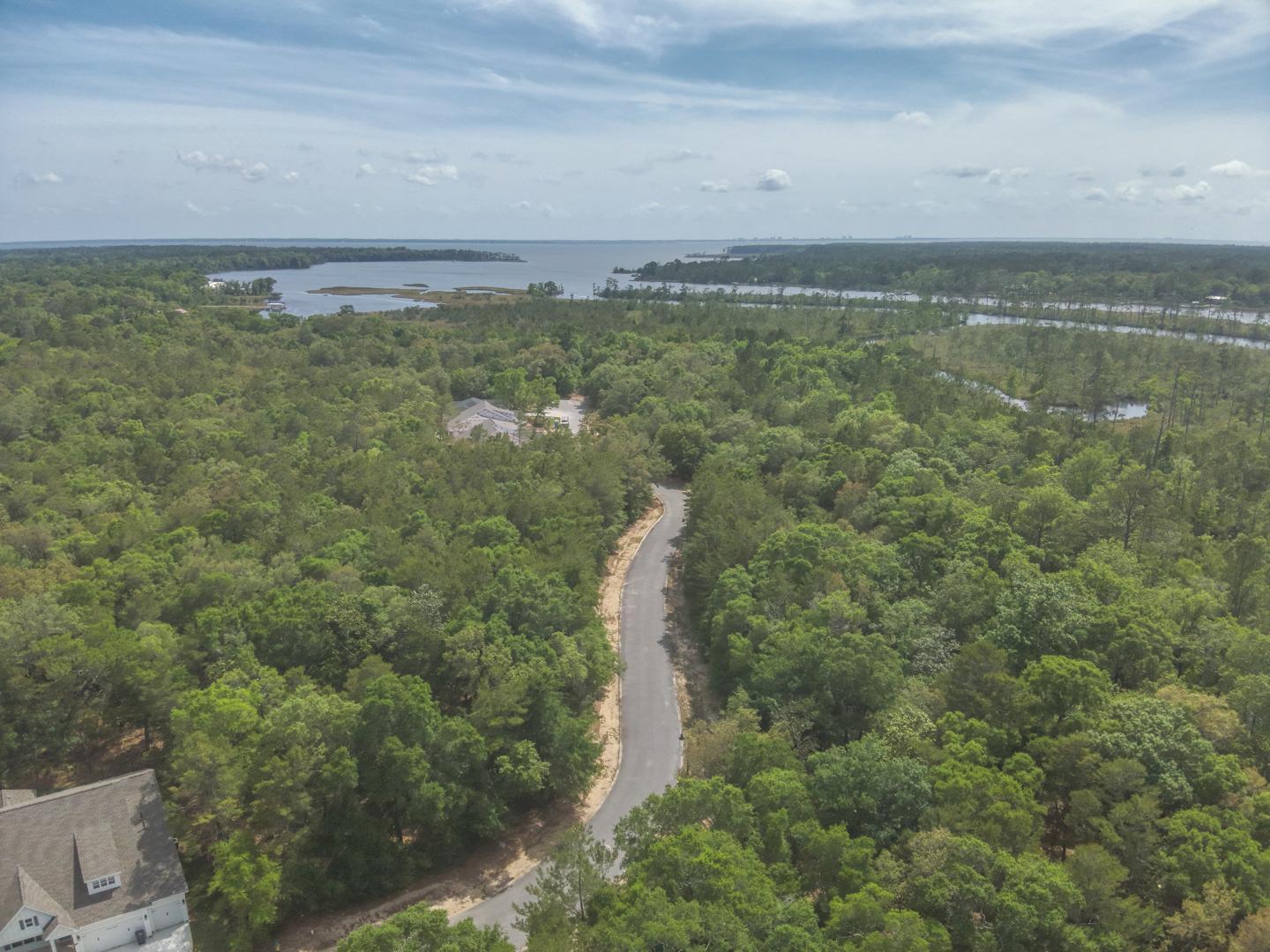 MAGNOLIA BAY - Residential